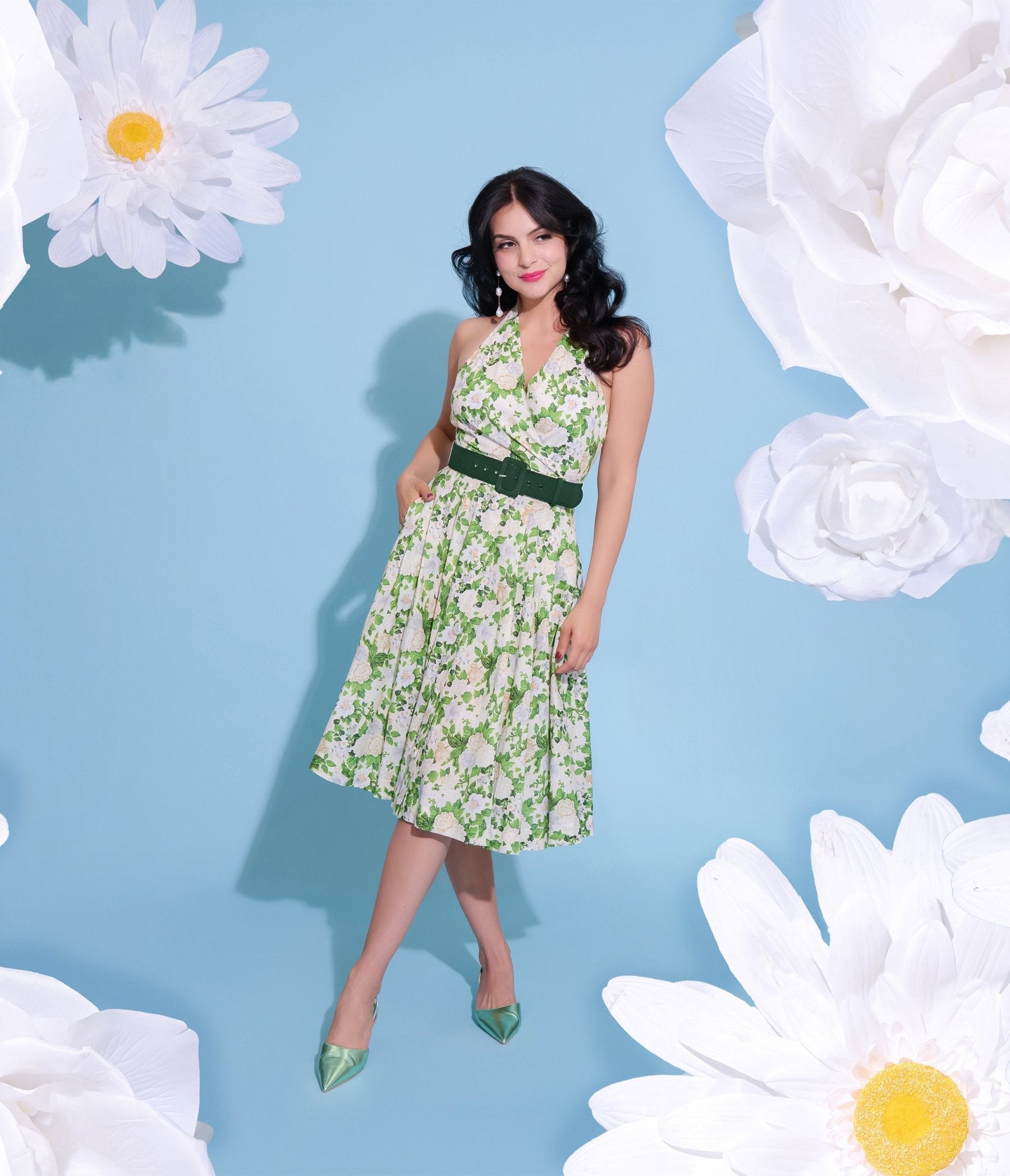 Unique Vintage White & Green Floral Tarrytown Hostess Dress Unique Vintage White & Green Floral Tarrytown Hostess Dress