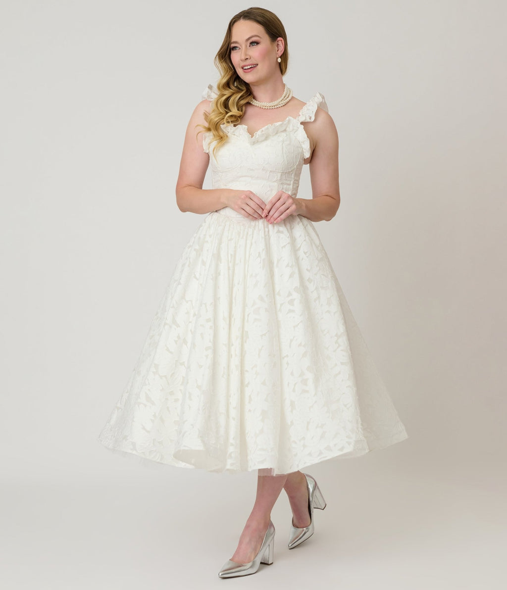 Unique Vintage White Jacquard Floral Tea Length Dress Medium