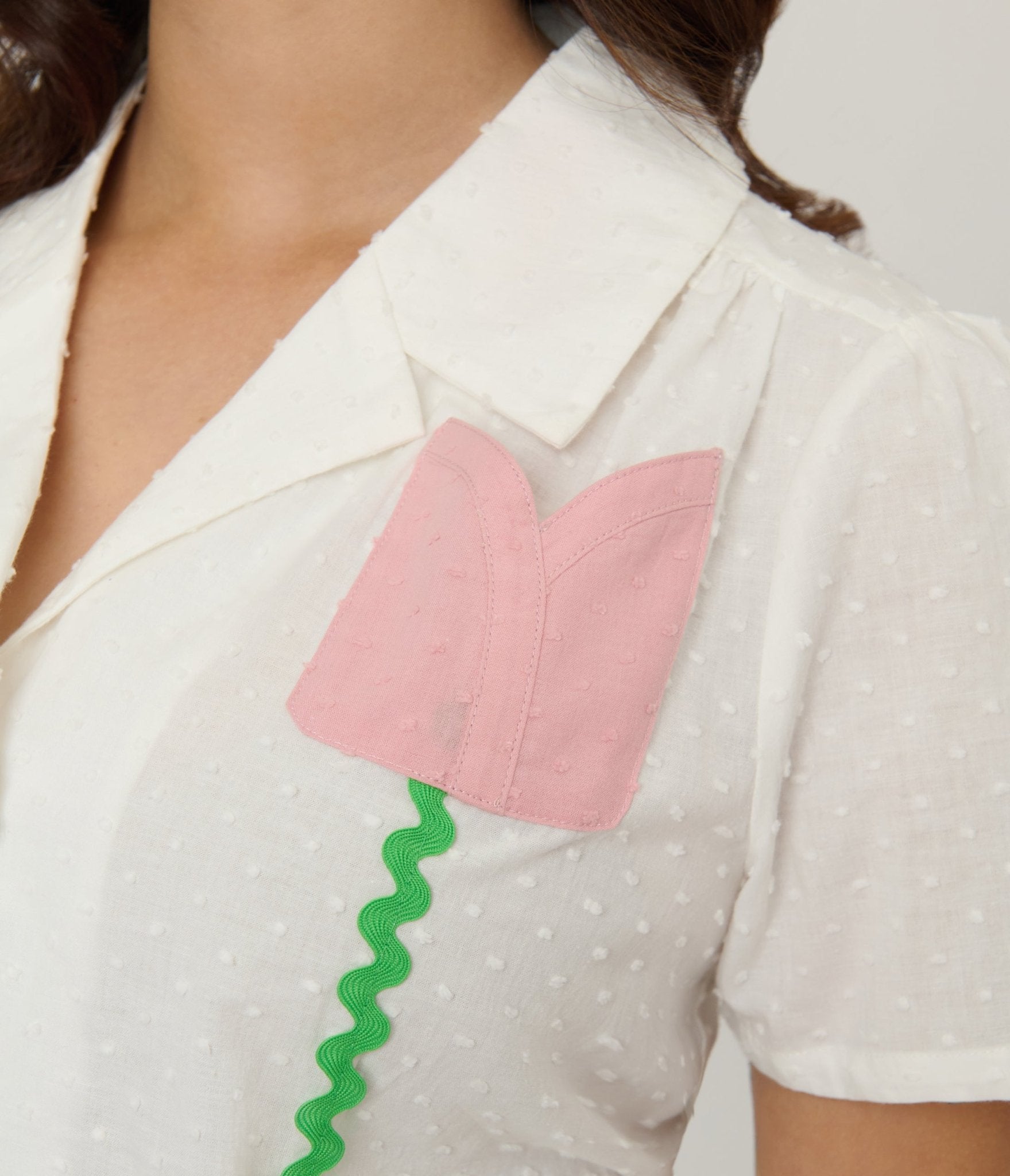 Unique Vintage White Swiss Dot & Tulip Notched Collar Blouse - Unique Vintage - Womens, TOPS, WOVEN TOPS