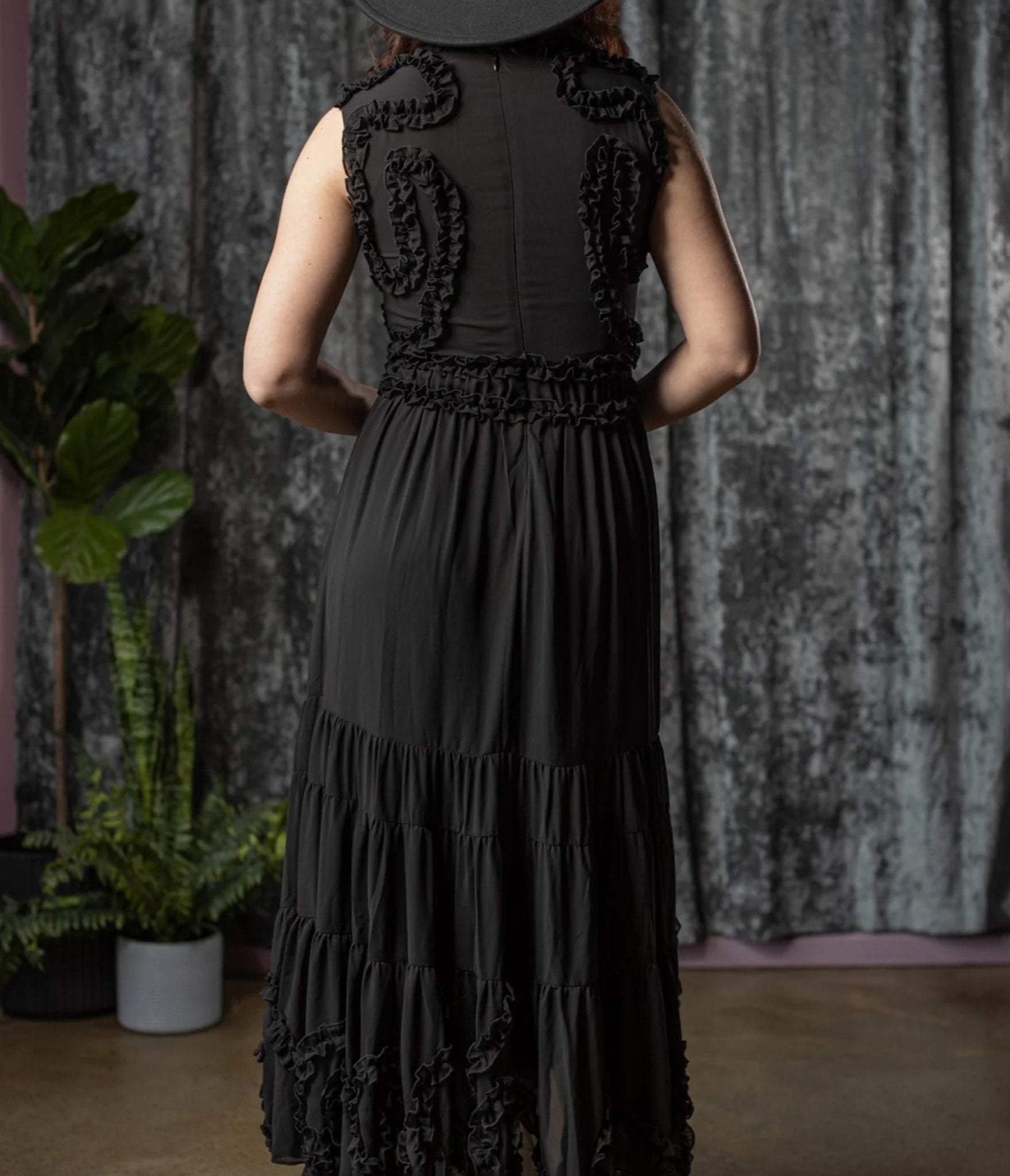 Witchwood Bags Black Kalma Ruffle Maxi Dress – Unique Vintage