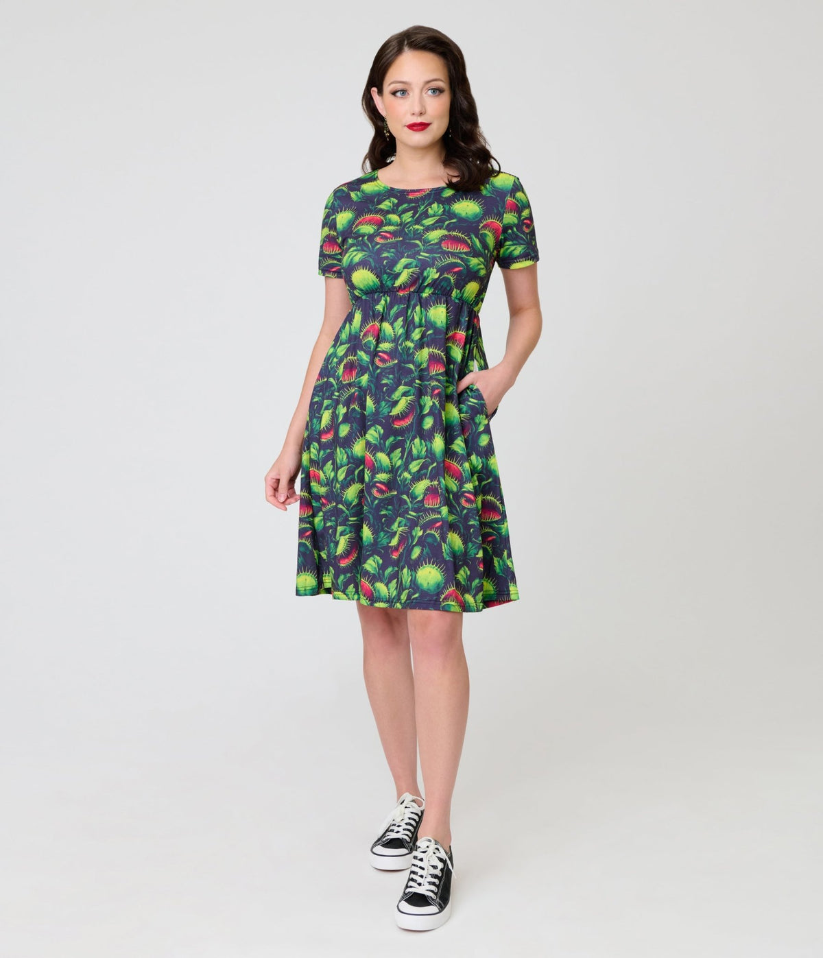 cute trap dress Witchwood Bags Black Venus Flytrap - Large Tights Round/slight boat neckline What Shoes to Wear Color:Red Blue colour: duck-egg-one-shoulder-ruched-bodycon-midi-dress