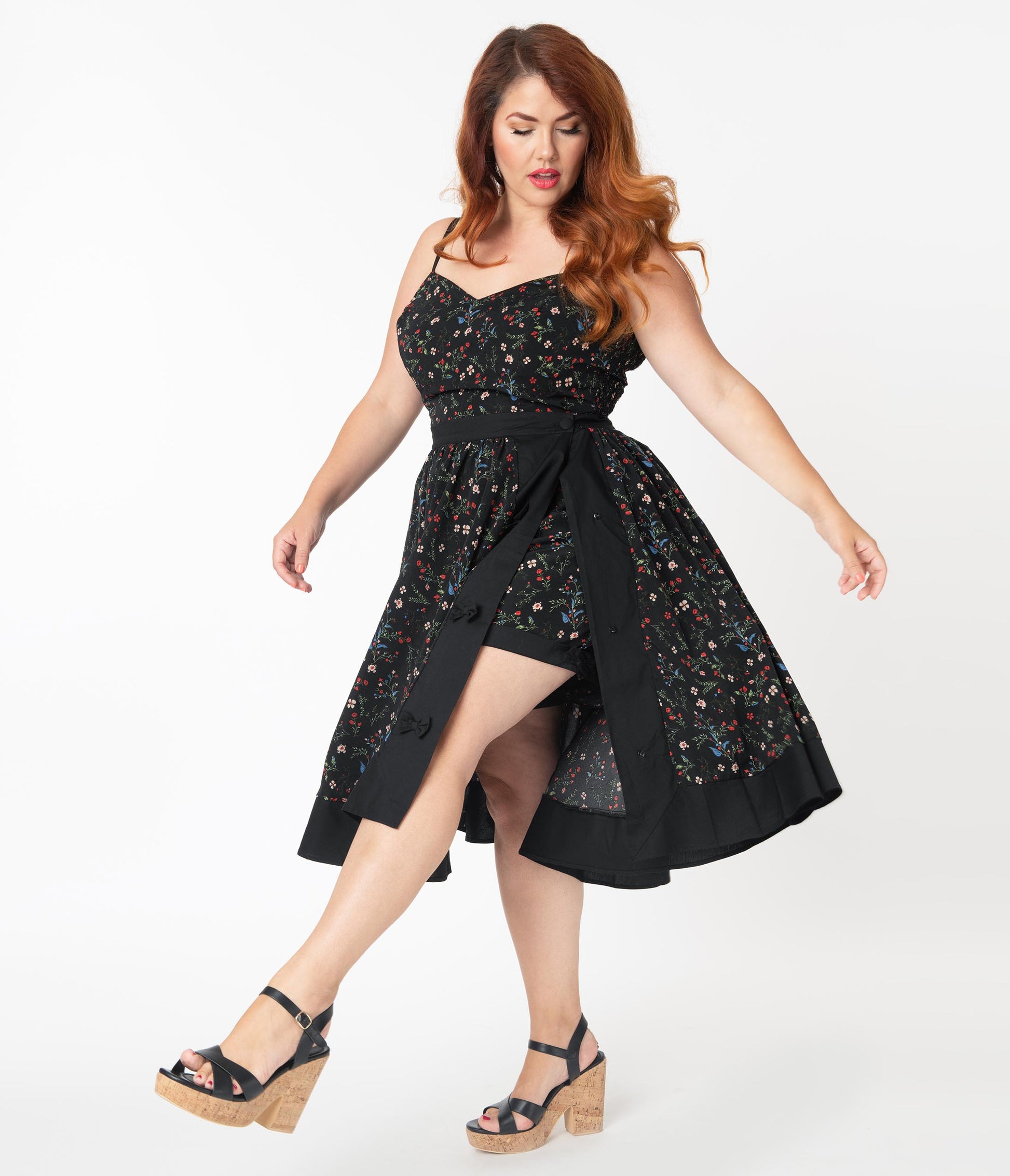 Unique Vintage Black & Multi Floral Print Rye Swing Skirt