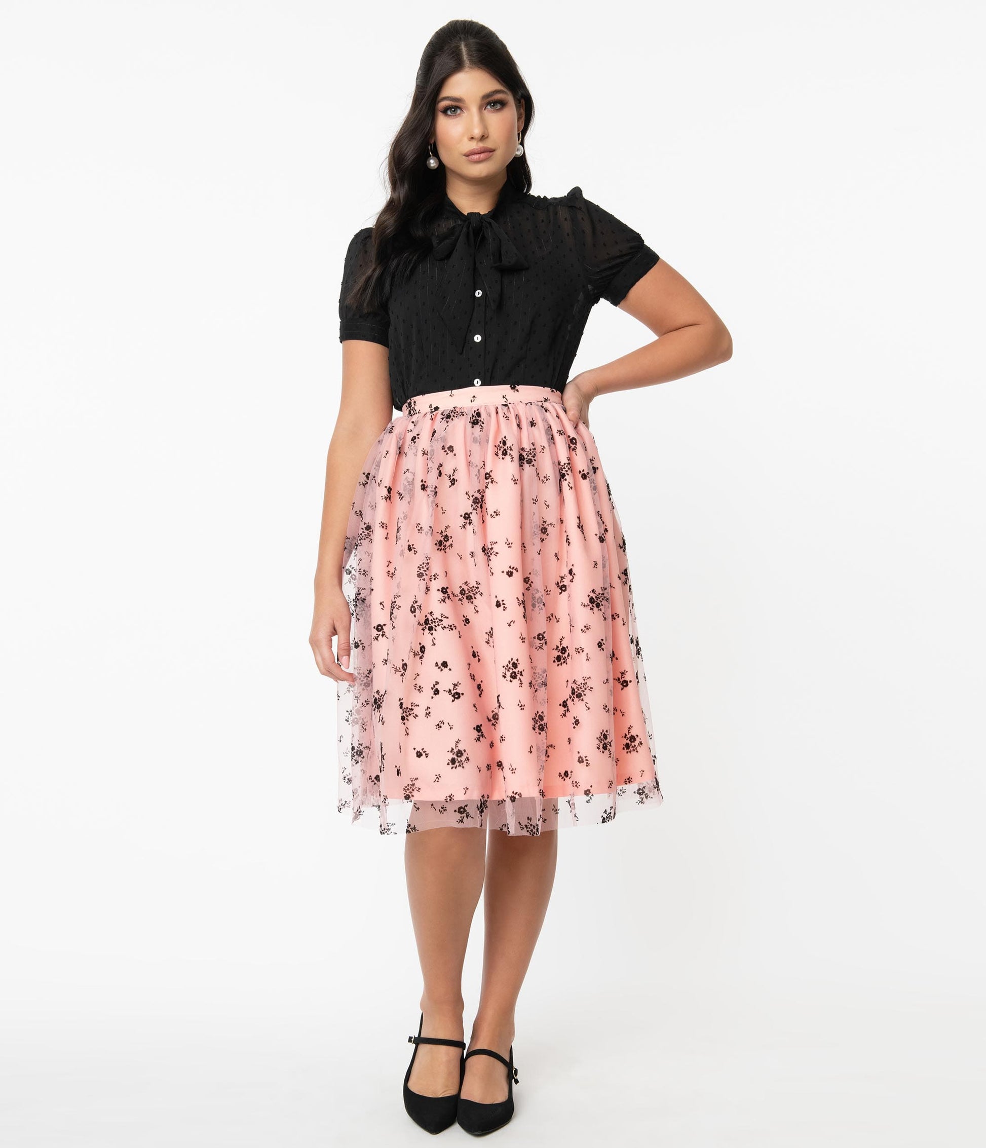 1950s Magnolia Place Pink & Black Spring Floral Bouquet Tulle Swing Skirt