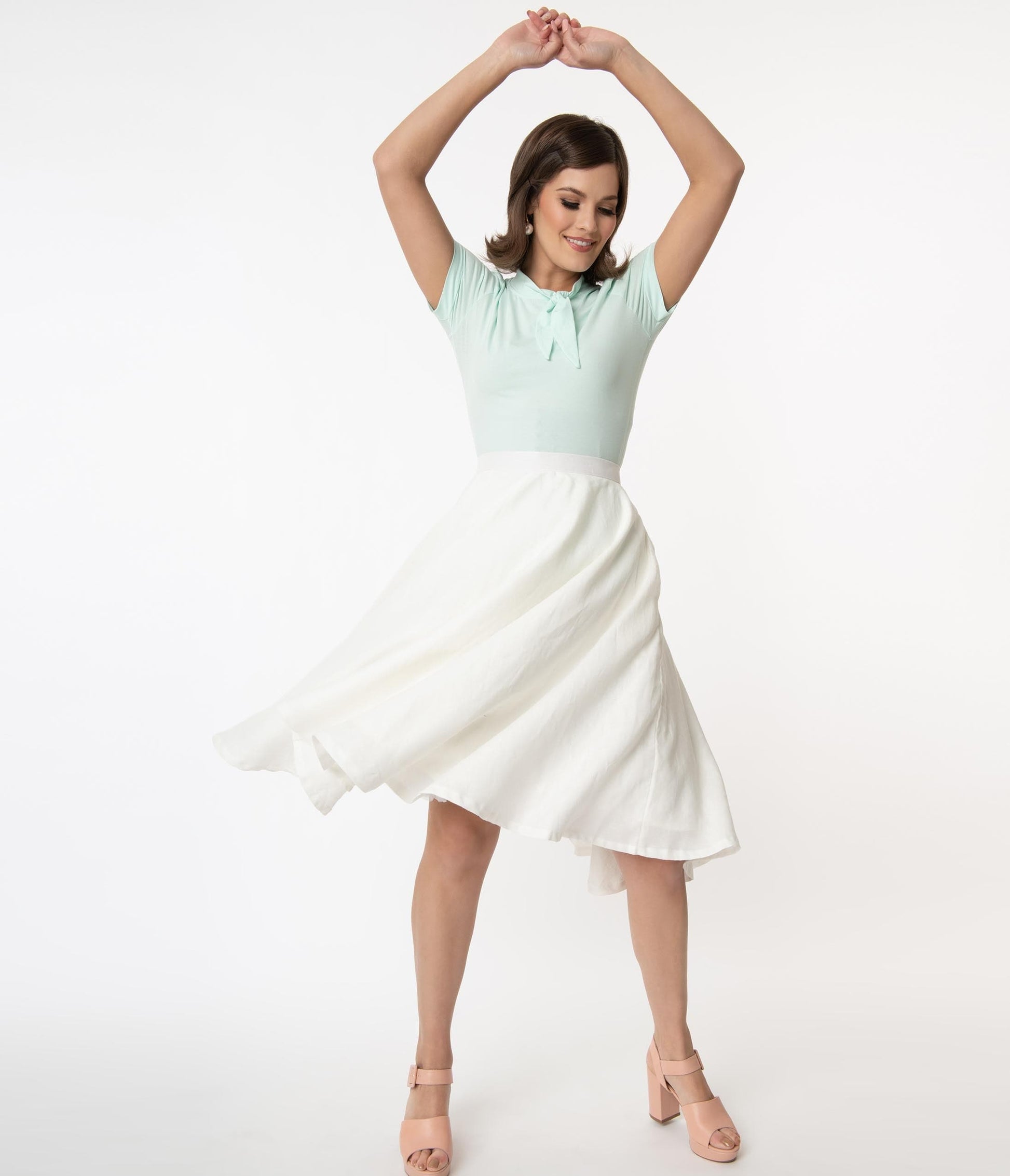 Magnolia Place 1950s White Linen Swing Skirt