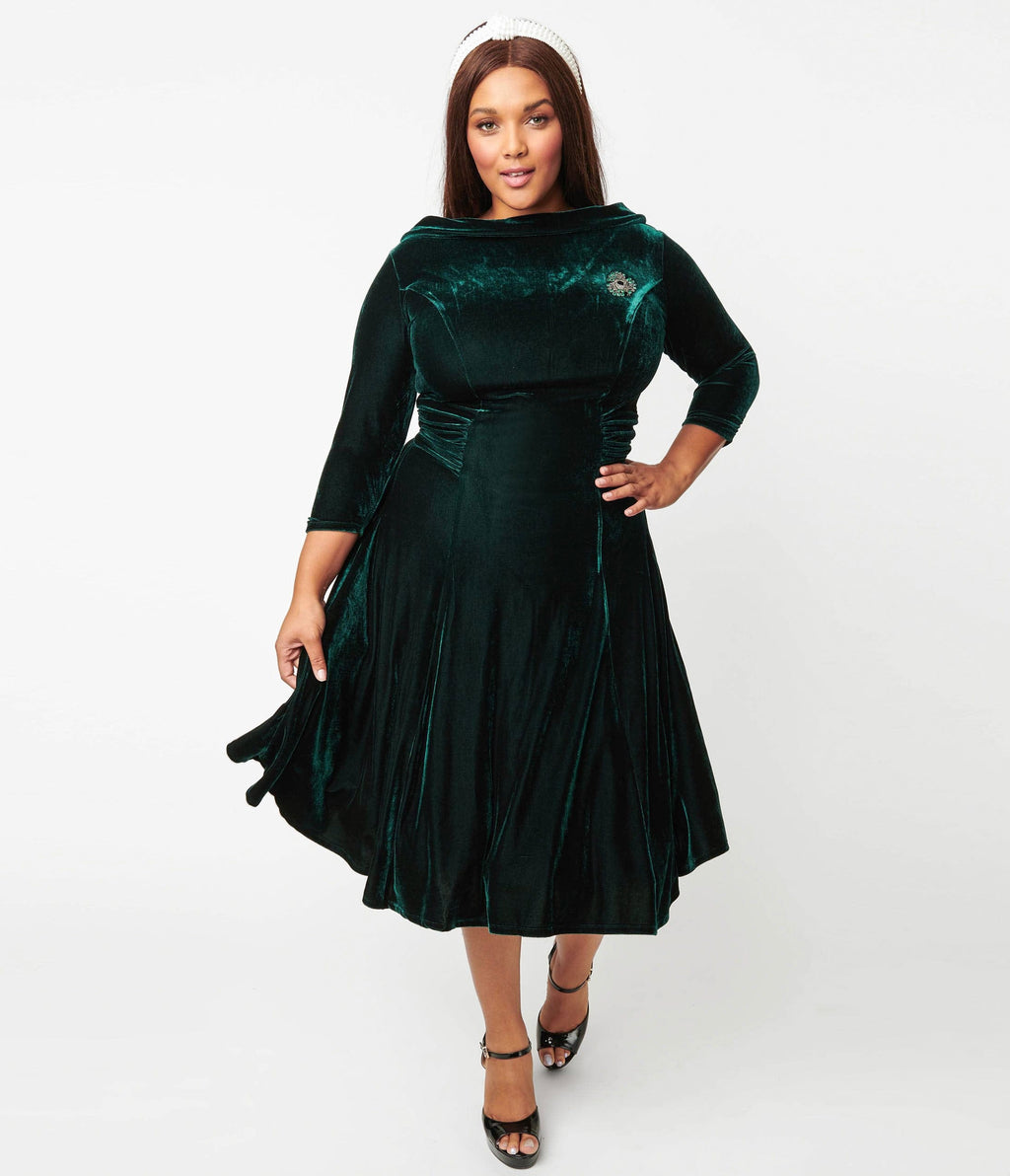 Unique Vintage Plus Size Emerald Velvet Nicola Swing Dress