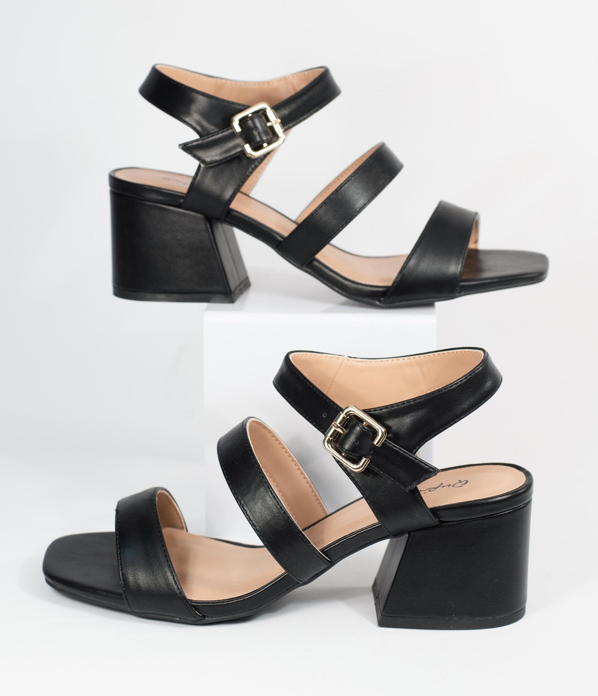 1960s Black Leatherette Strap Katen Heel Sandals