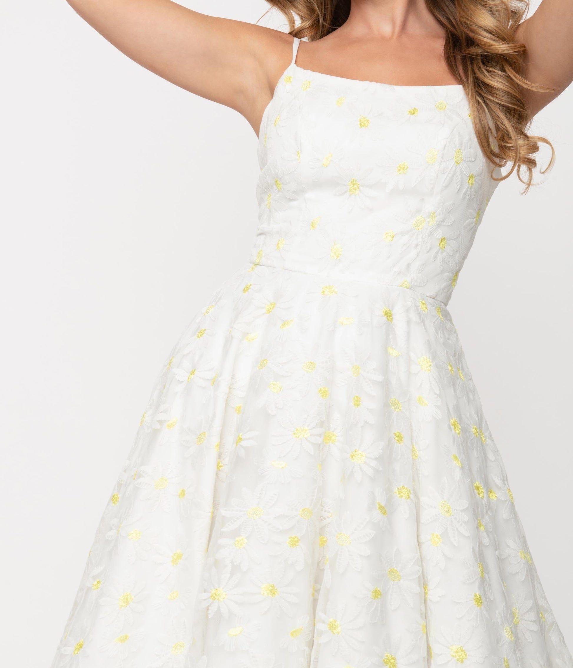 Magnolia Place White Daisy Lace Ray Swing Dress