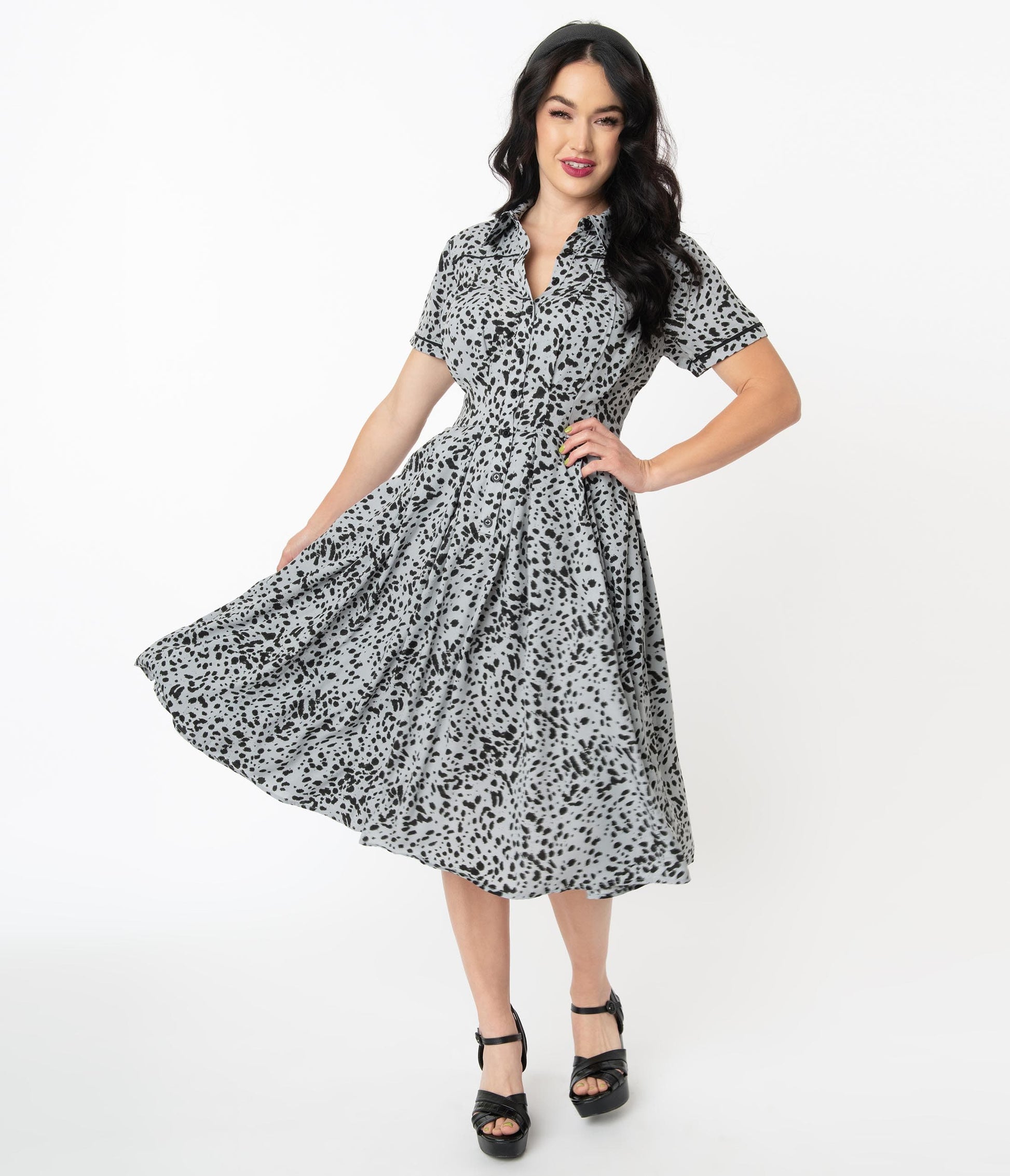1950s Unique Vintage Grey & Black Spotted Print Springfield Swing Dress