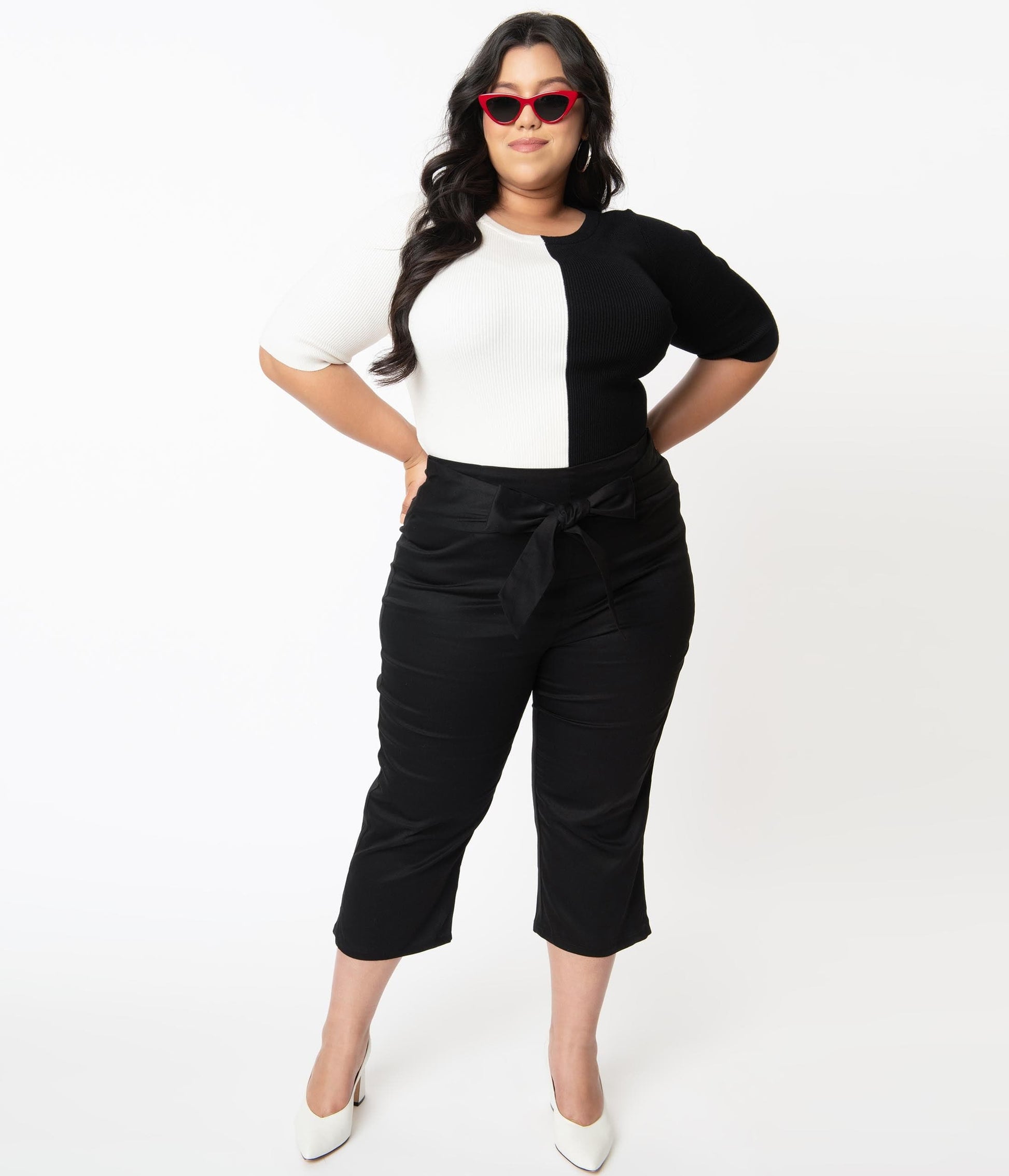 1960s Collectif Plus Size Black High Waist Bow Eugenia Capris