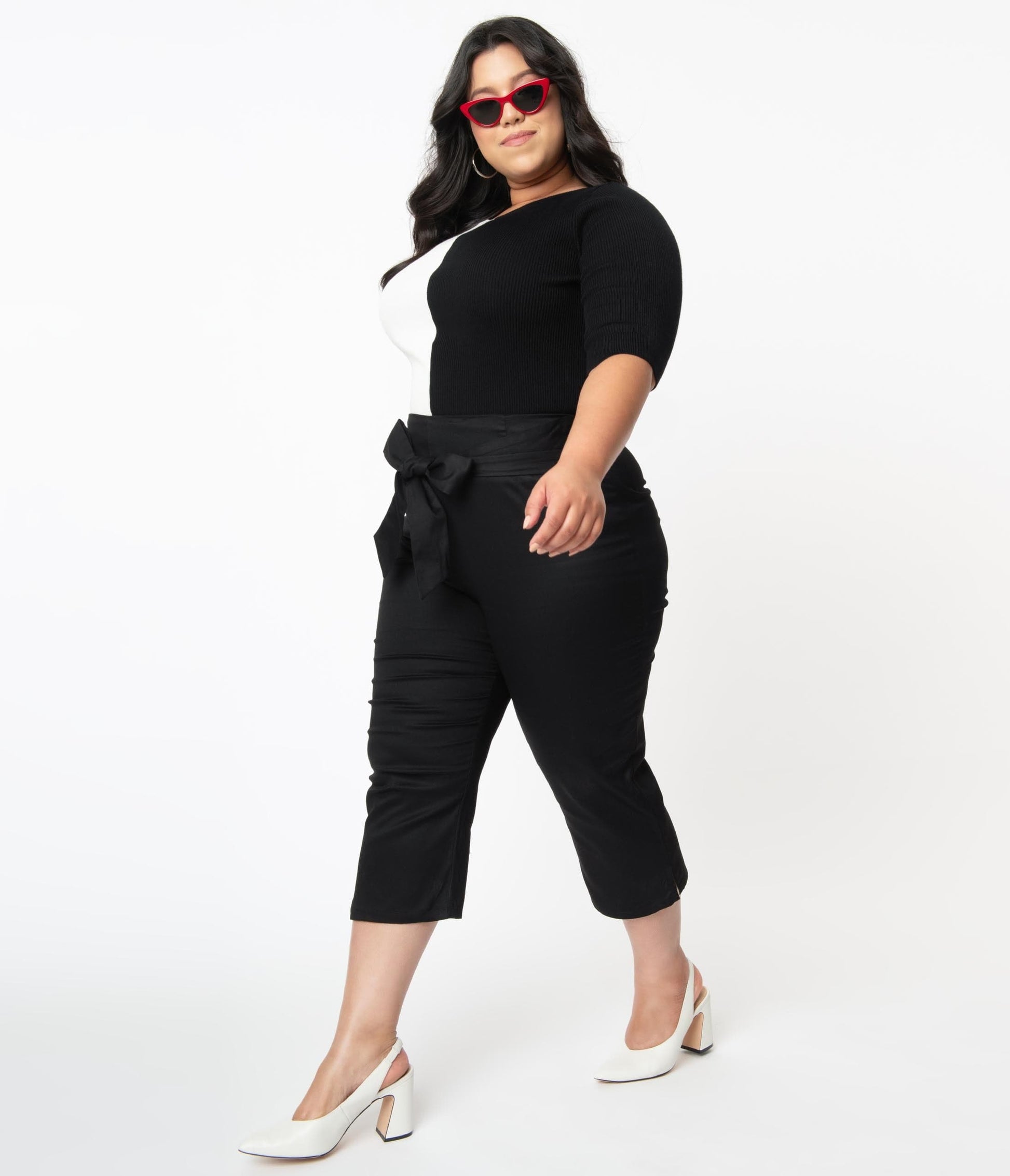 1960s Collectif Plus Size Black High Waist Bow Eugenia Capris