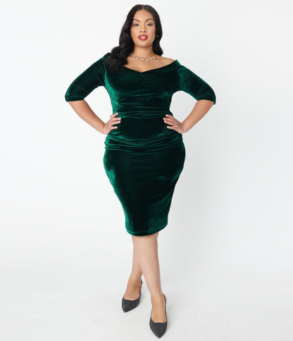 Plus Size Emerald Green Velvet Peaches Wiggle Dress