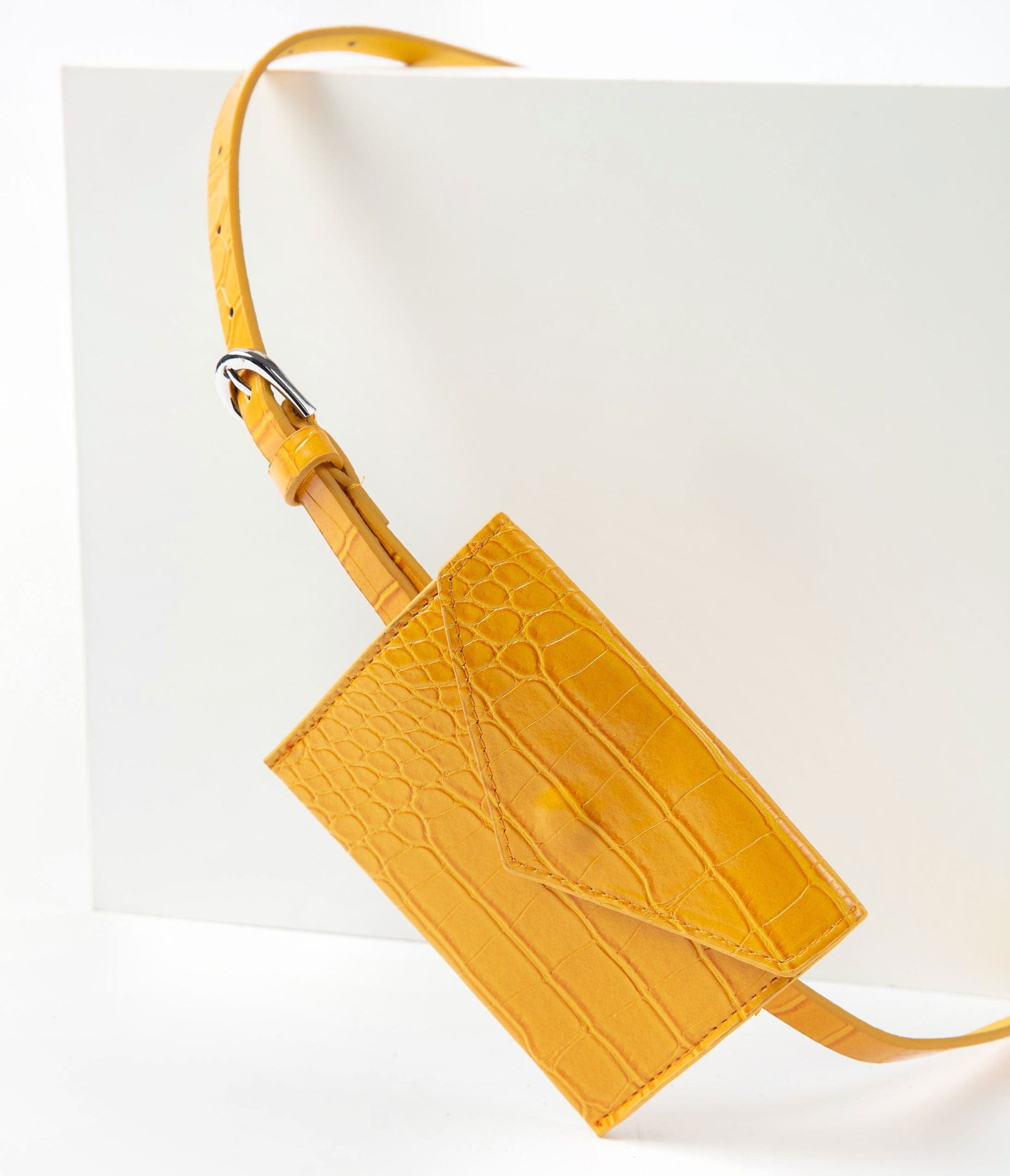 Retro Style Mustard Reptile Leatherette Fanny Pack