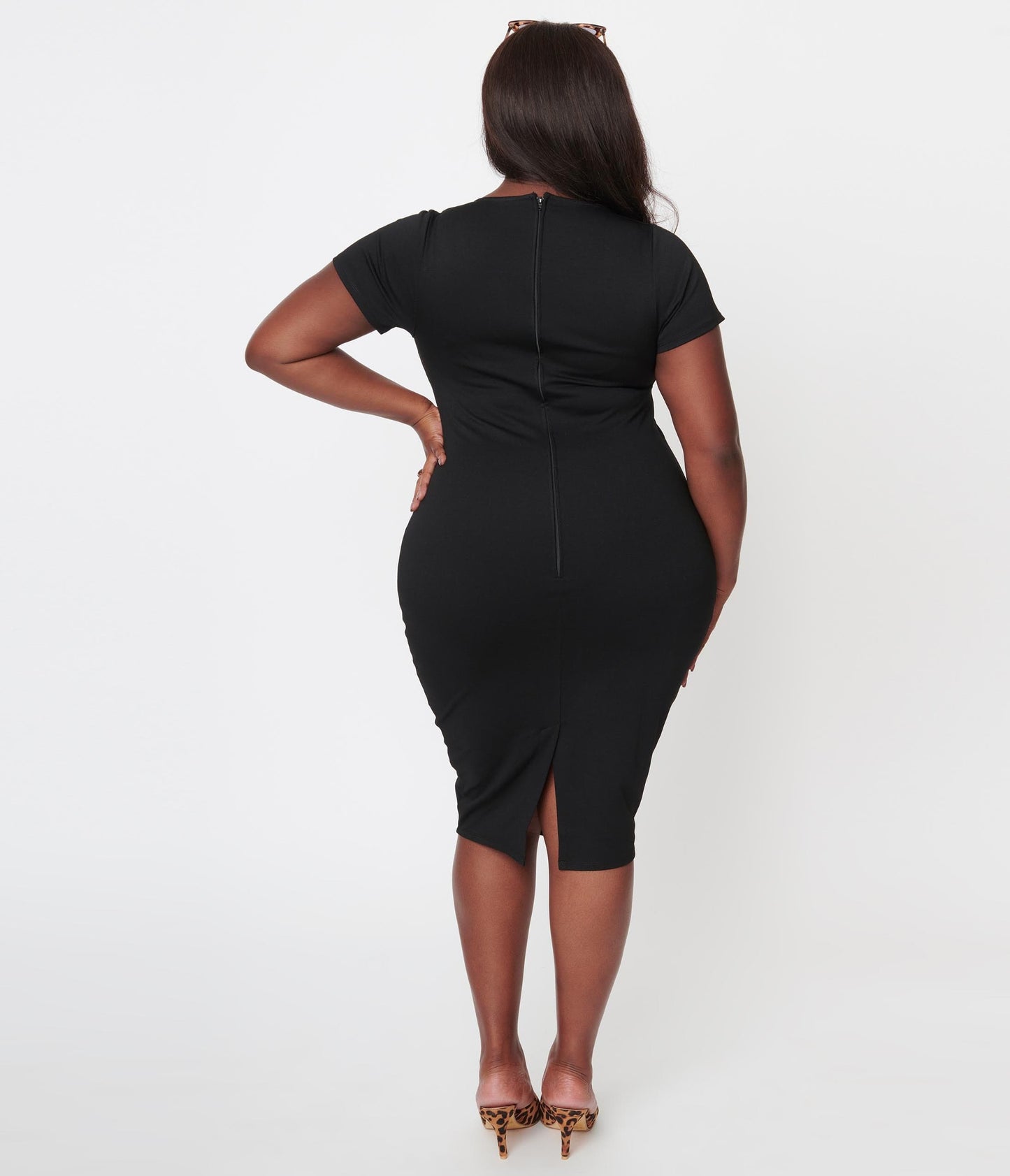 1950s Unique Vintage Plus Size Black Robbie Wiggle Dress