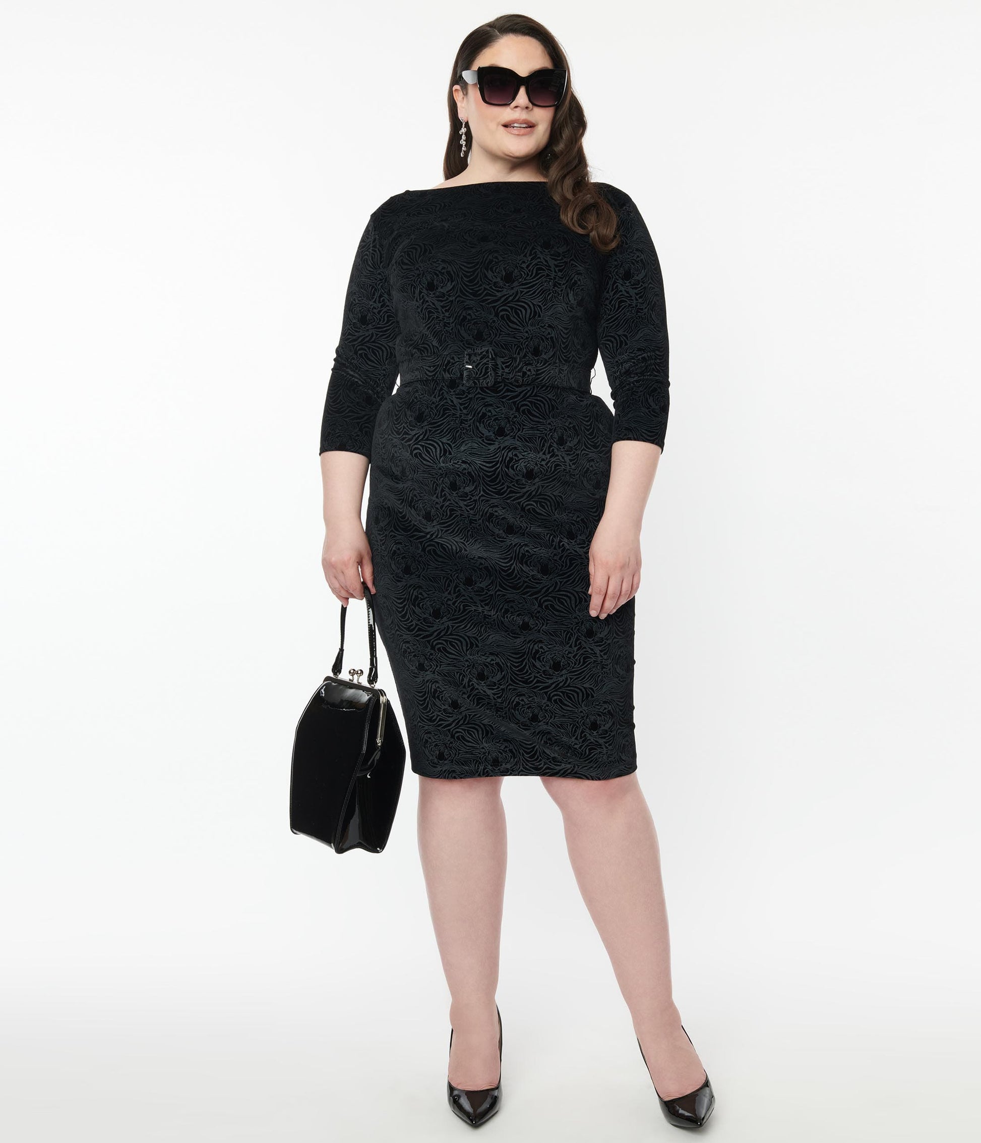 Unique Vintage Plus Size Black Tiger Embossed Velvet Jaqueline Pencil Dress