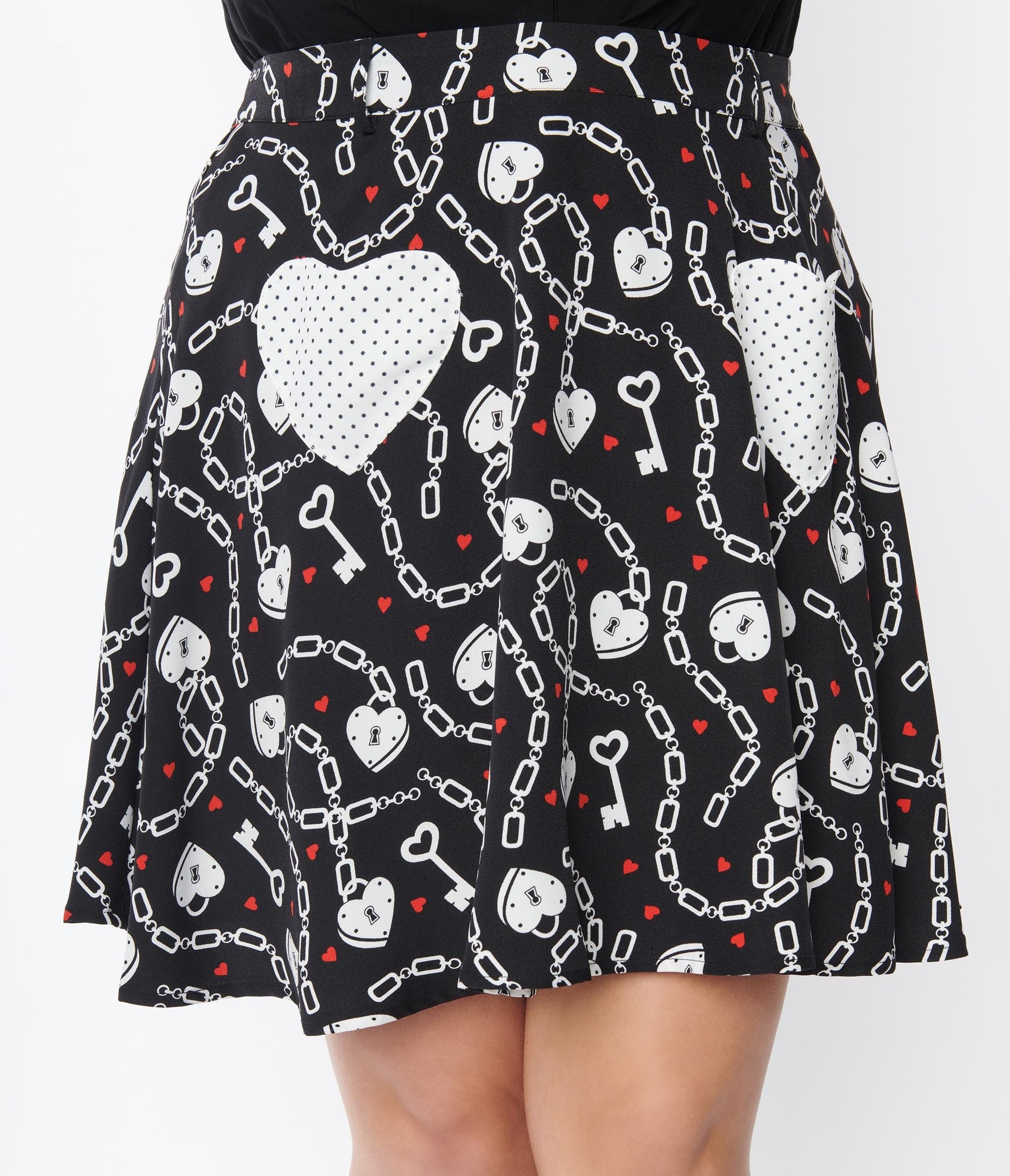 Hell Bunny Plus Size Black & White Heart Lock Mini Skirt