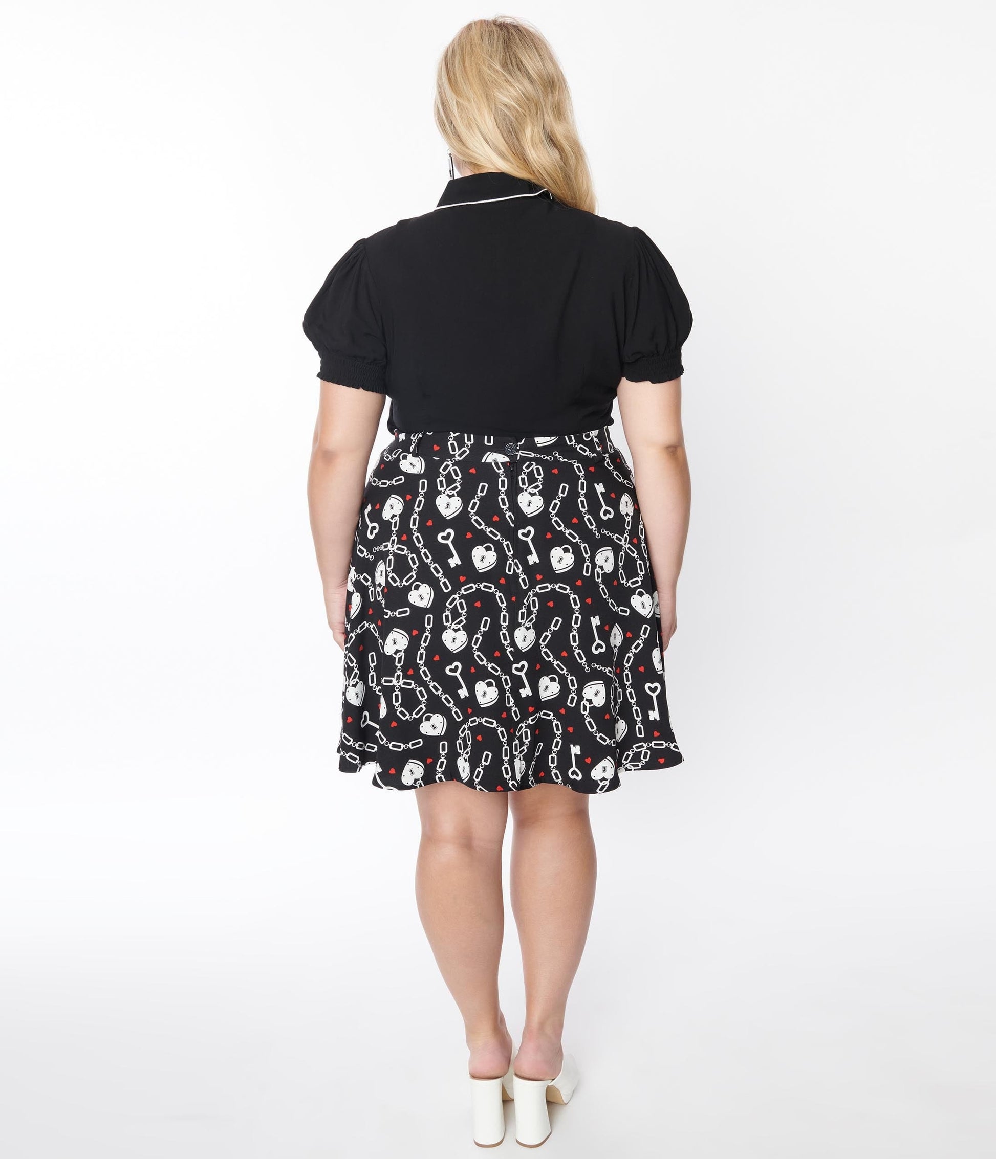 Hell Bunny Plus Size Black & White Heart Lock Mini Skirt
