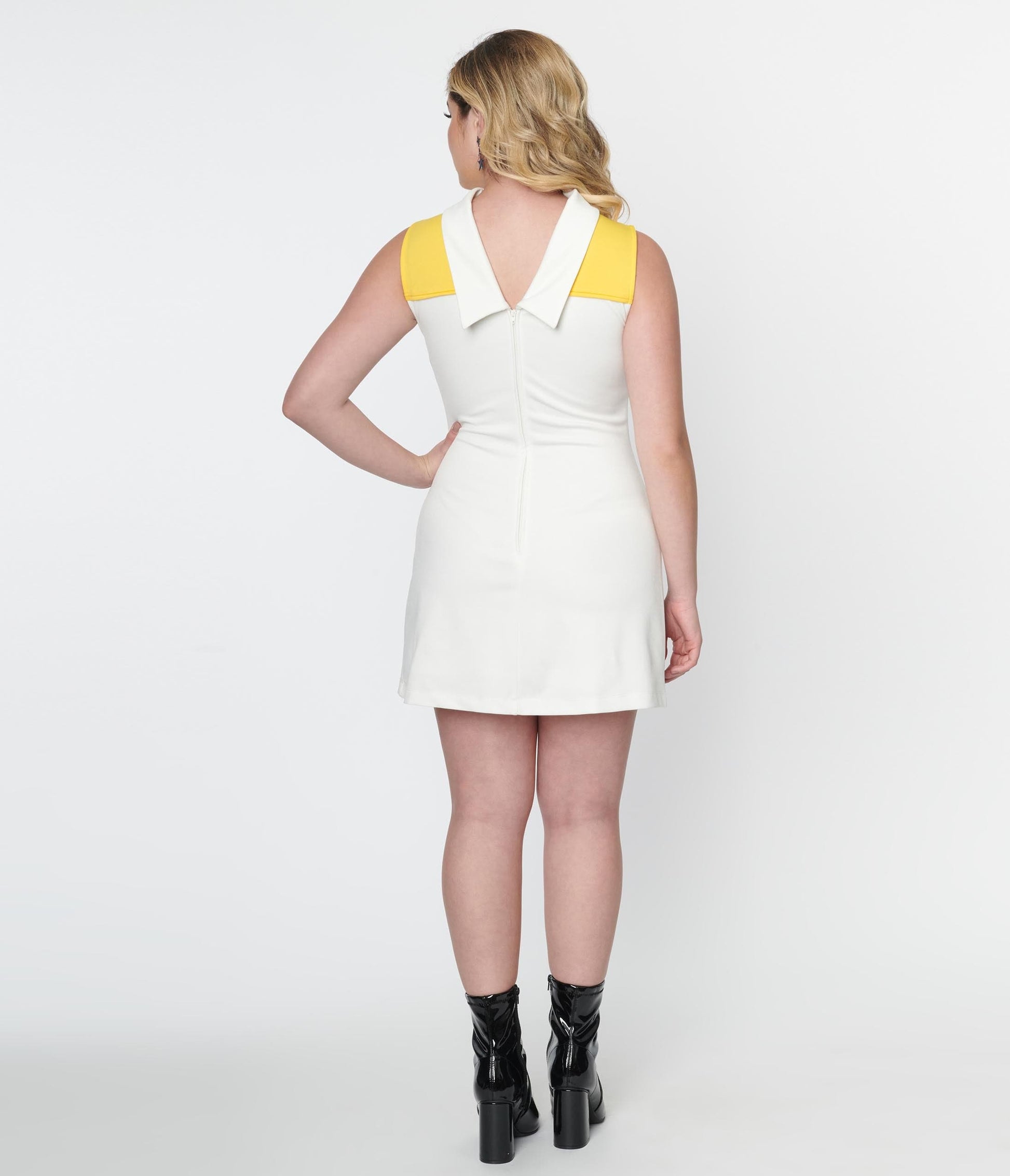 DC Comics x Unique Vintage Batgirl Wiggle Dress