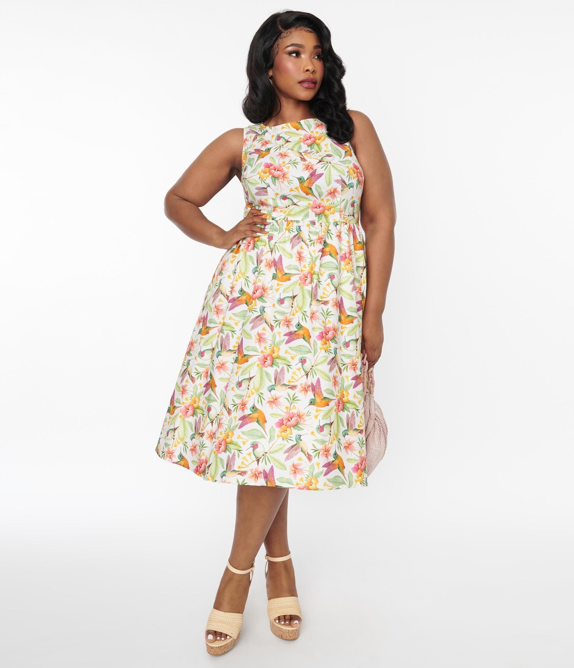 Retrolicious Plus Size White Hibiscus & Hummingbird Print Midi Dress