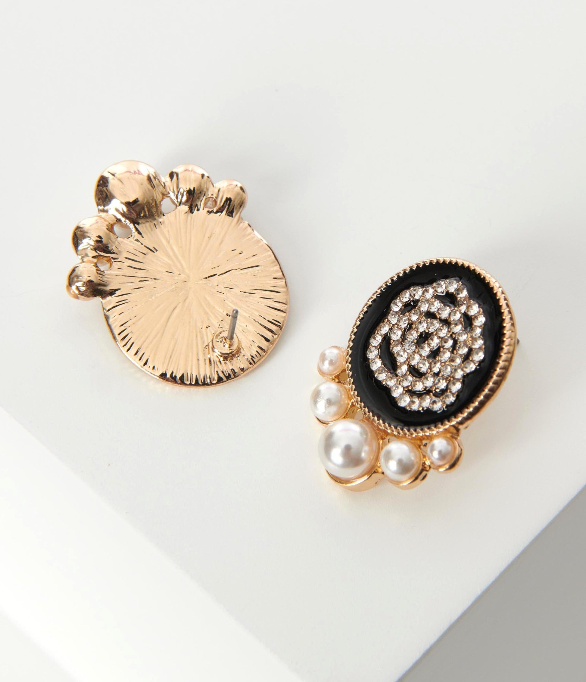 Black & Gold Round Pearl Earrings
