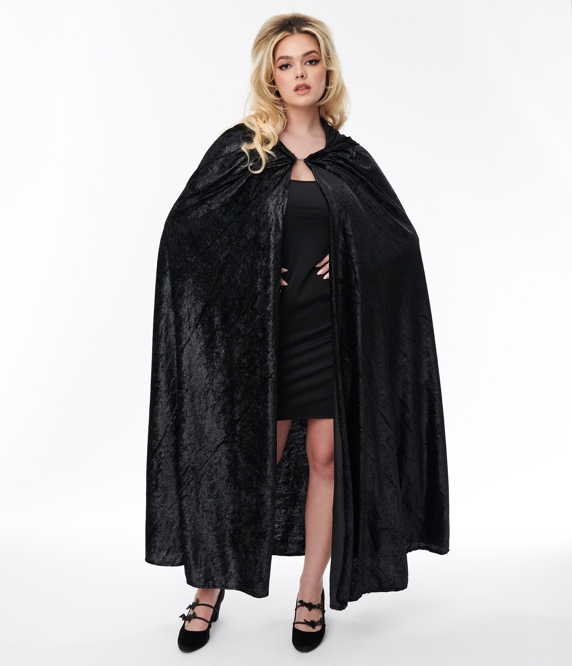 Products Black Crushed Velvet Hooded Cape | Halloween Accessories