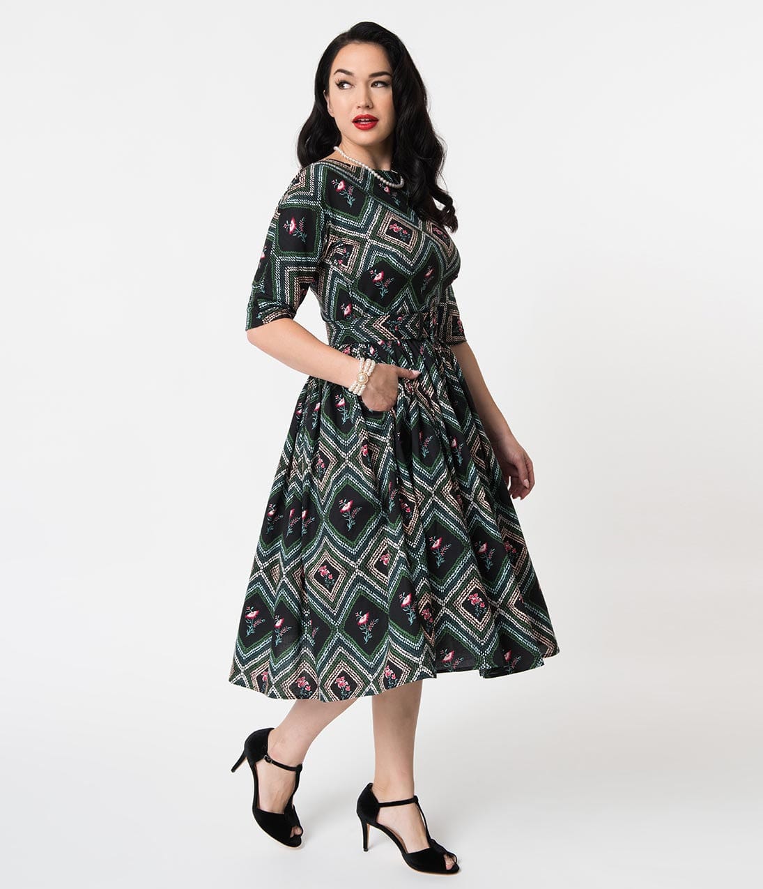 Unique Vintage 1950s Style Black & Green Diamond Print Sleeved Sally Swing Dress