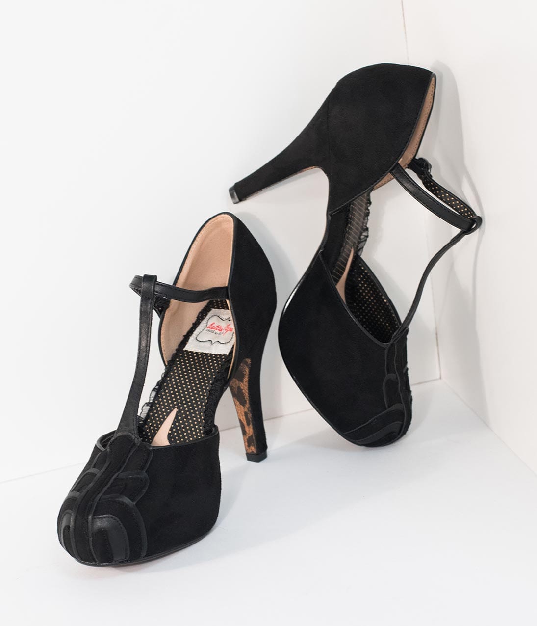 Bettie Page Black Suede T-Strap d‚àö√â¬¨¬¢‚àö¬¢‚Äö√Ñ√∂¬¨¬®‚àö¬¢‚Äö√Ñ√ª¬¨¬¢Orsay Emile Heels