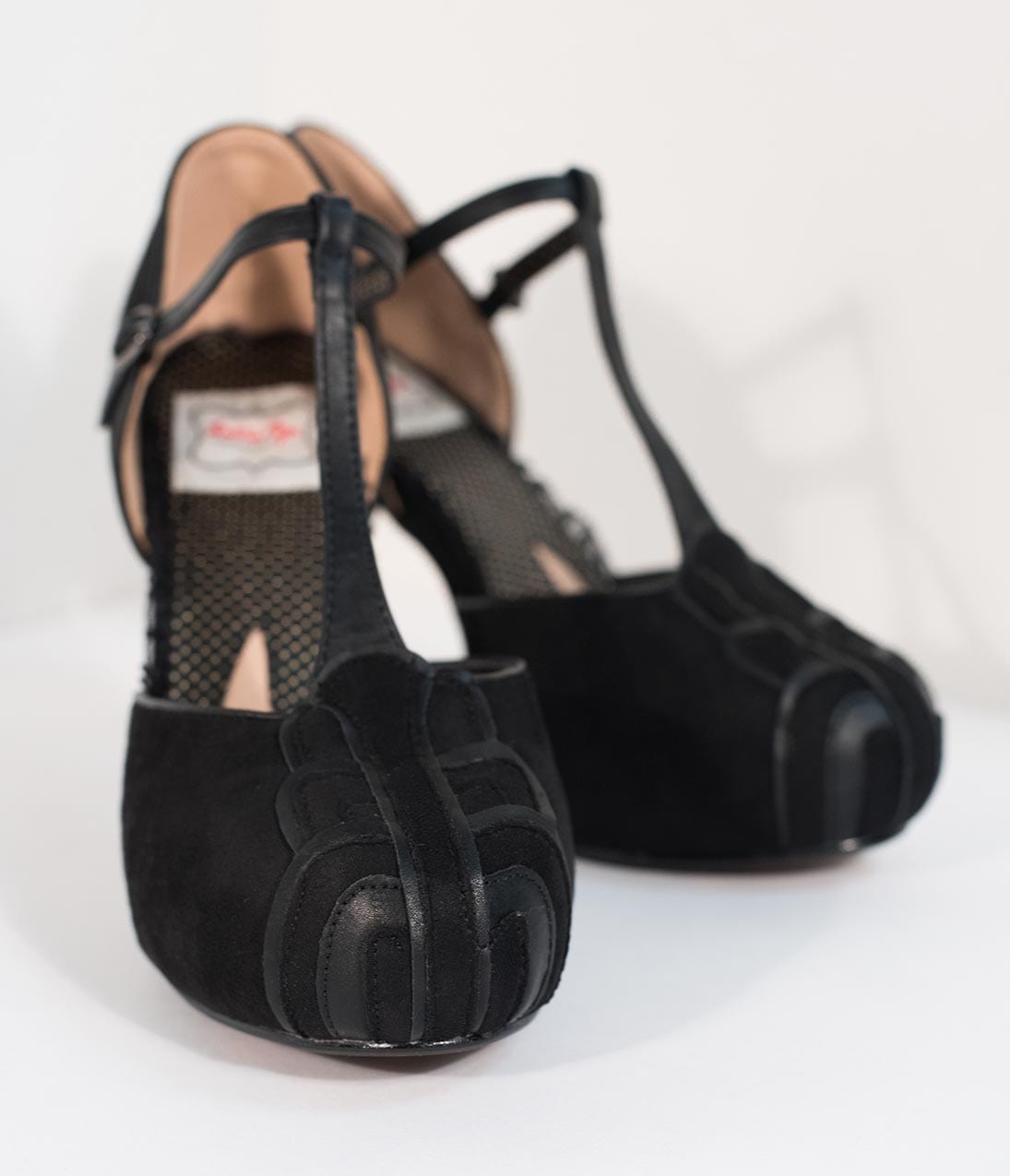 Bettie Page Black Suede T-Strap d‚àö√â¬¨¬¢‚àö¬¢‚Äö√Ñ√∂¬¨¬®‚àö¬¢‚Äö√Ñ√ª¬¨¬¢Orsay Emile Heels