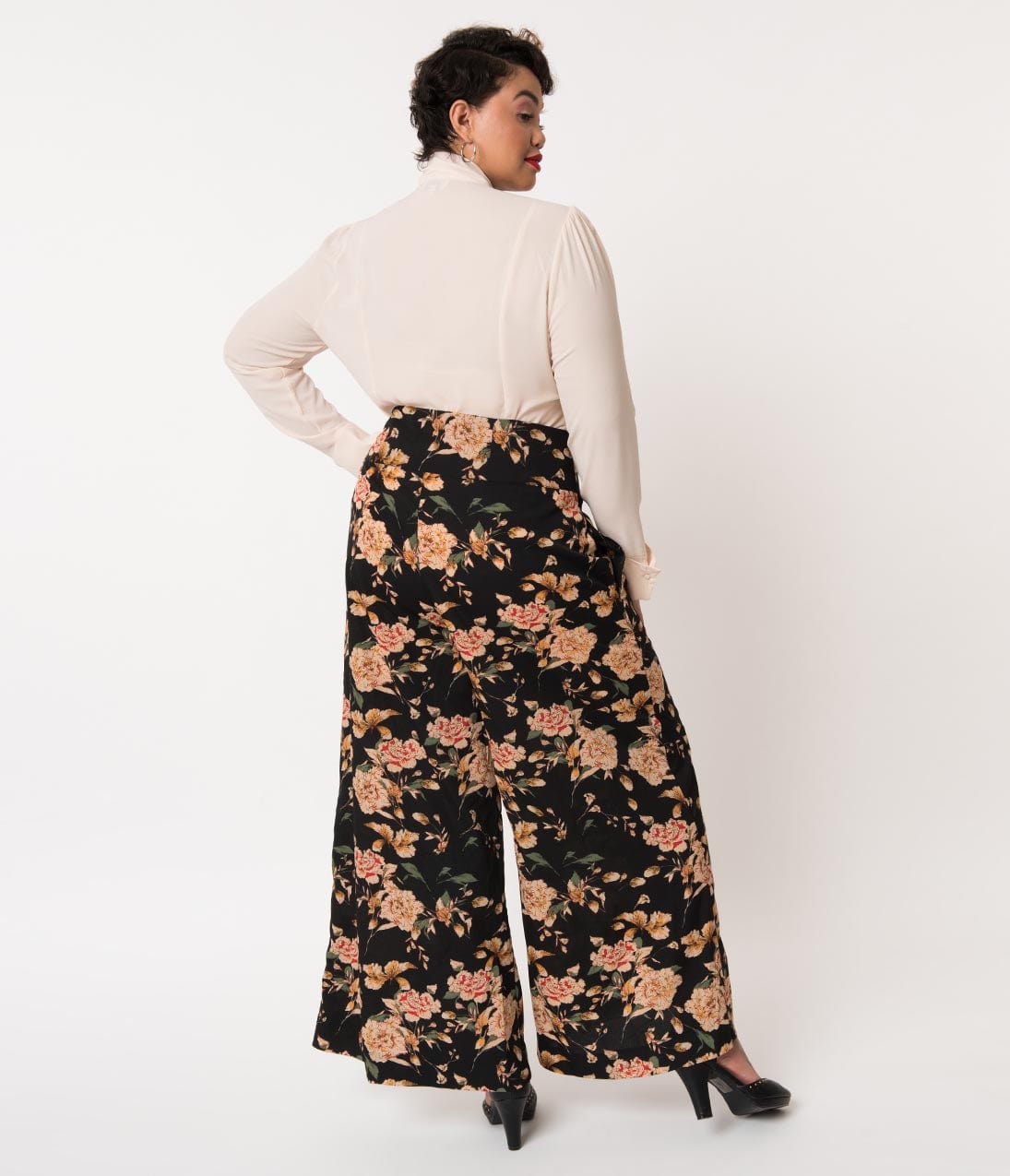 Unique Vintage Plus Size 1940s Style Black & Cream Floral High Waist Rosie Wide Leg Pants