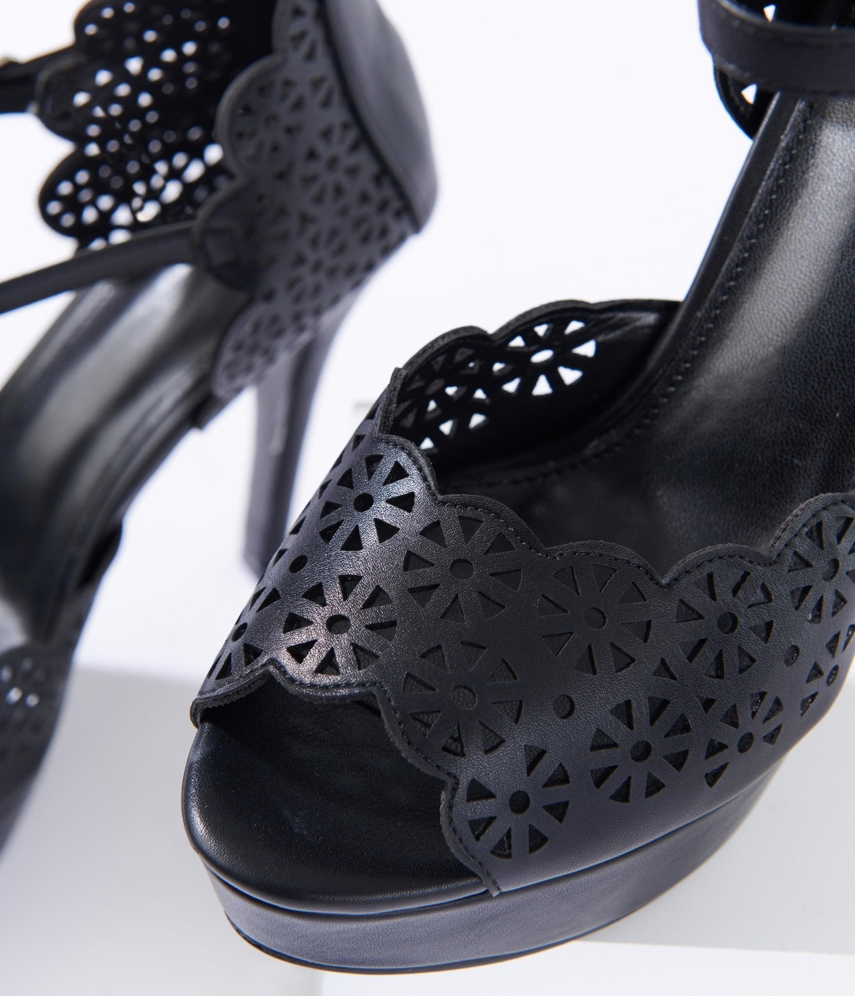 Black Leatherette Faux Lace Platform Heels – Unique Vintage