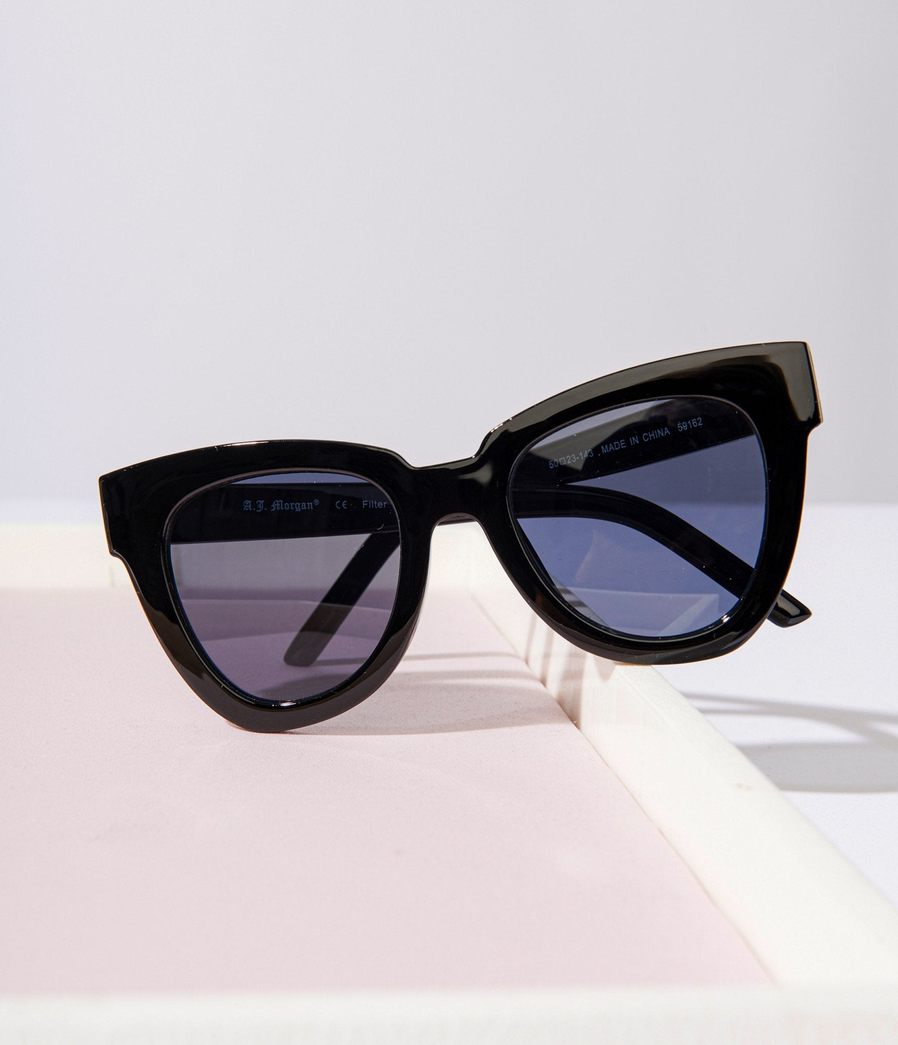 Black Retro Cat Eye Standard Sunglasses - Unique Vintage - Womens, ACCESSORIES, SUNGLASSES