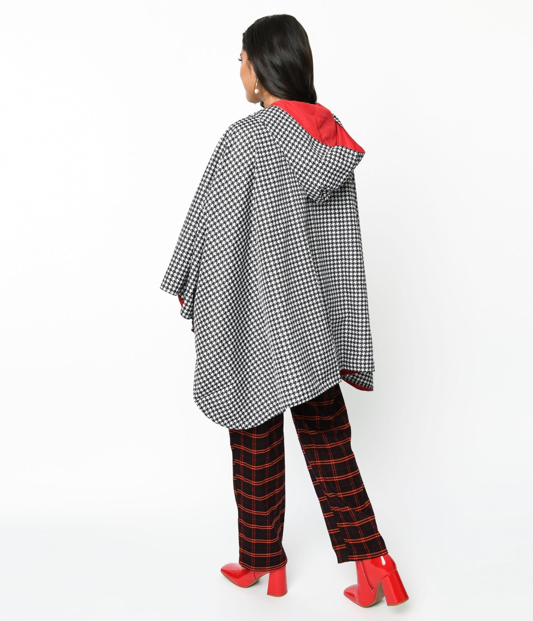 Black & White Houndstooth Hooded Cape Coat - Unique Vintage - Womens, TOPS, WOVEN TOPS
