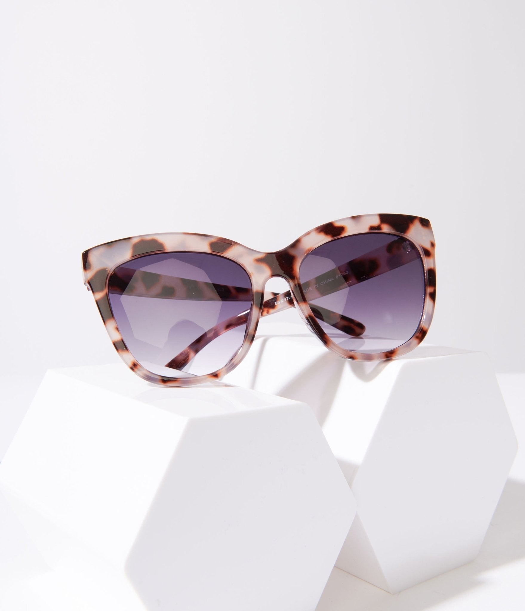 Leopard & Black Tint Wayfarer Sunglasses - Unique Vintage - Womens, ACCESSORIES, SUNGLASSES