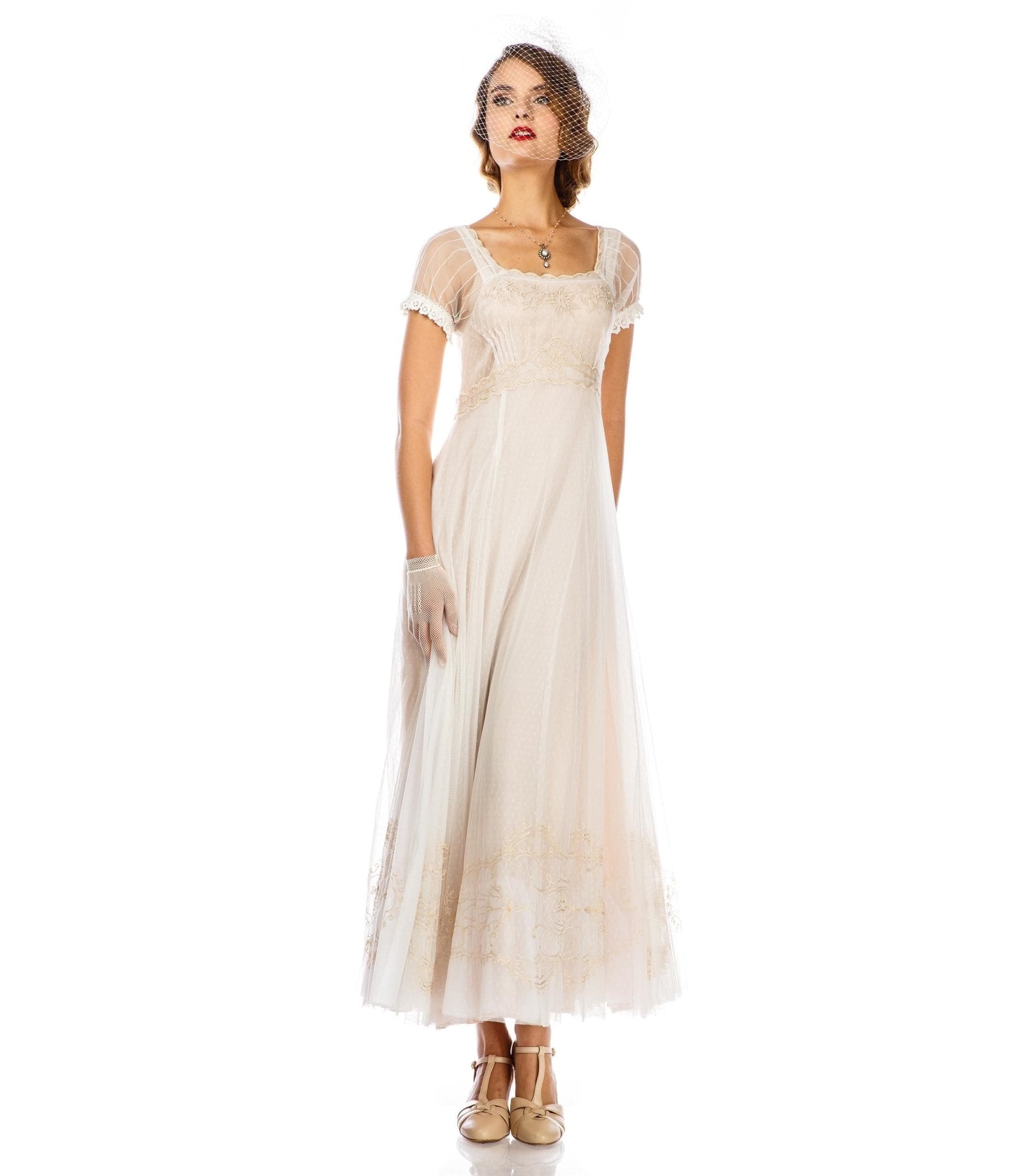 Parisienne Vintage Elegance Wedding Gown in Ivory Peach L / Ivory