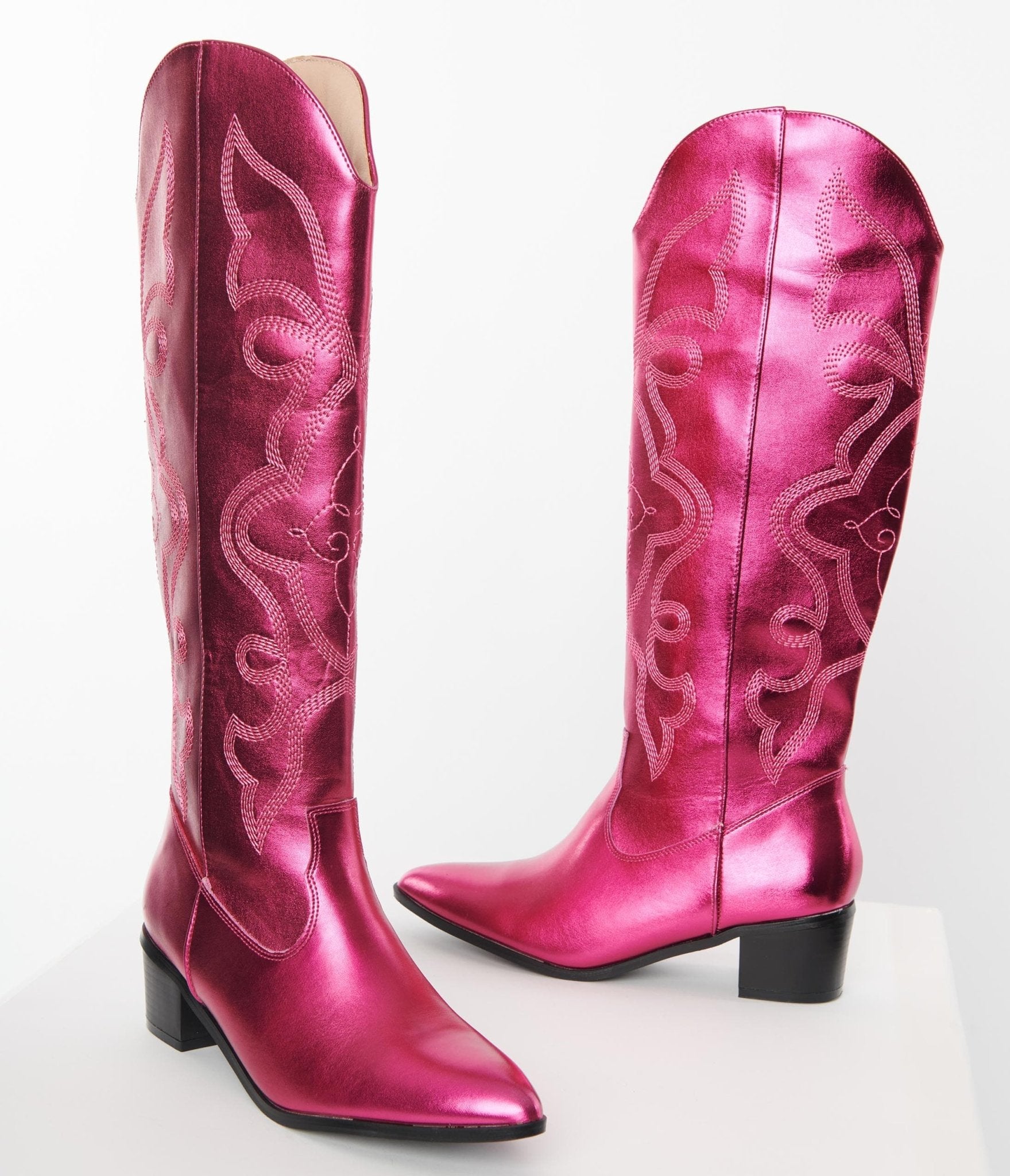Pink Metallic Cowboy Boot – Unique Vintage