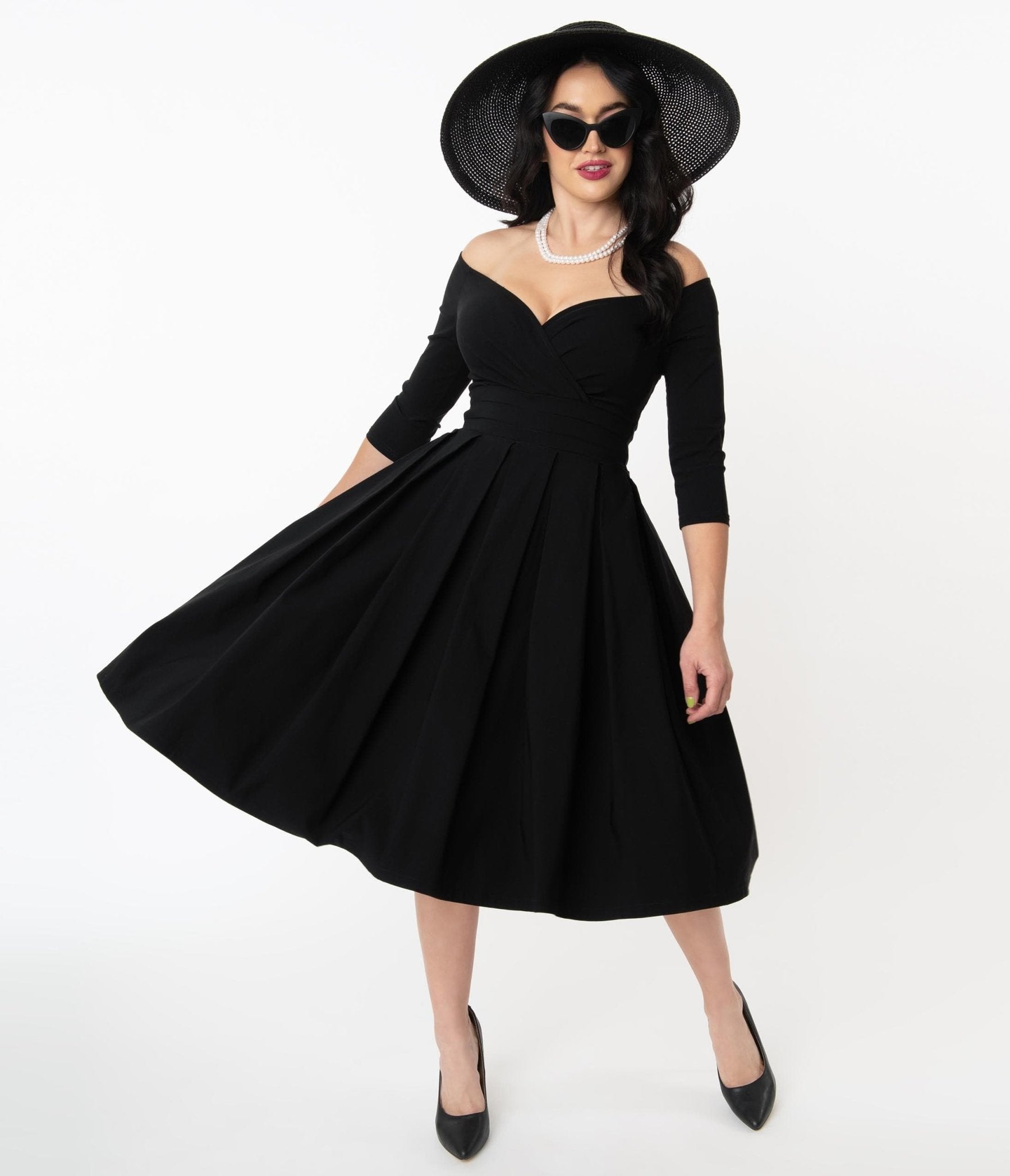 black pinup dress Women's Halter Neck 50s 60s Vintage Cocktail Party Swing Dress Pin Up 1950s Audrey Hepburn Rockabilly Prom Dress 40s Sleeveless Bandage Fit and Fared A-Line Wedding Formal Tea Dress Black-Buttons S at