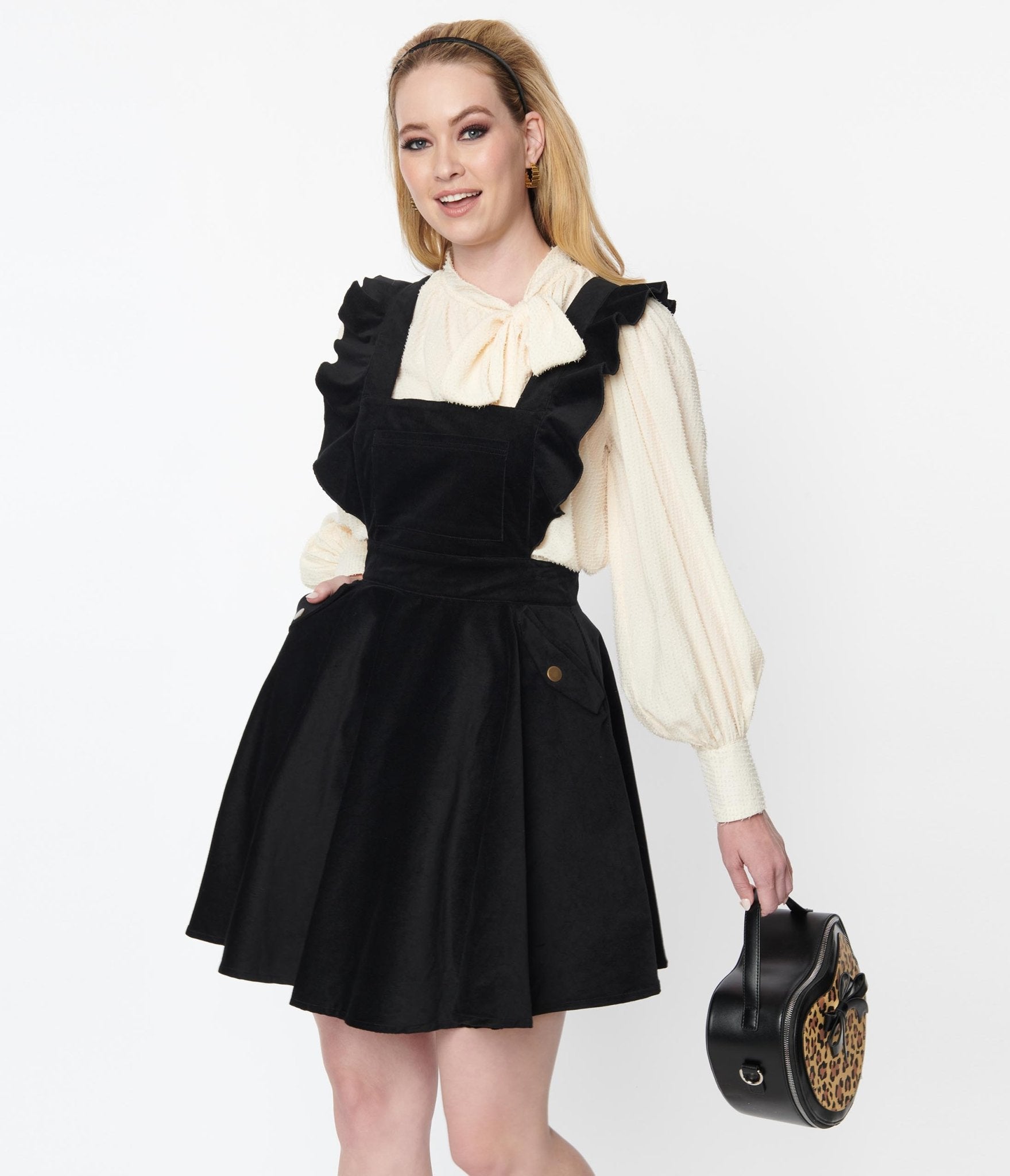 Ladies outlet black pinafore