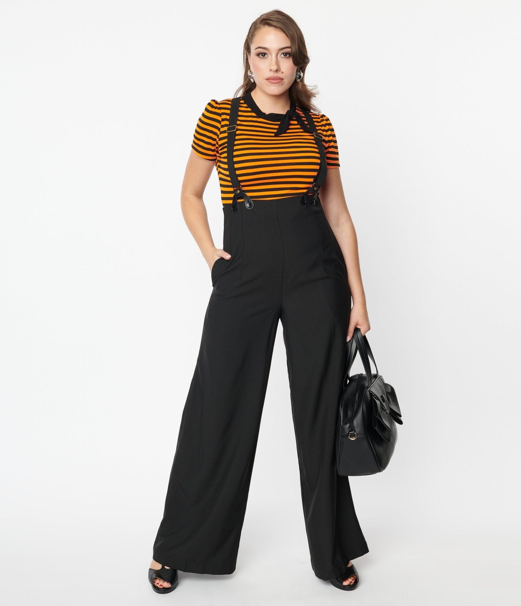 https://www.unique-vintage.com/cdn/shop/products/unique-vintage-black-high-waist-suspender-pants-566662.jpg?v=1703098858&width=1920