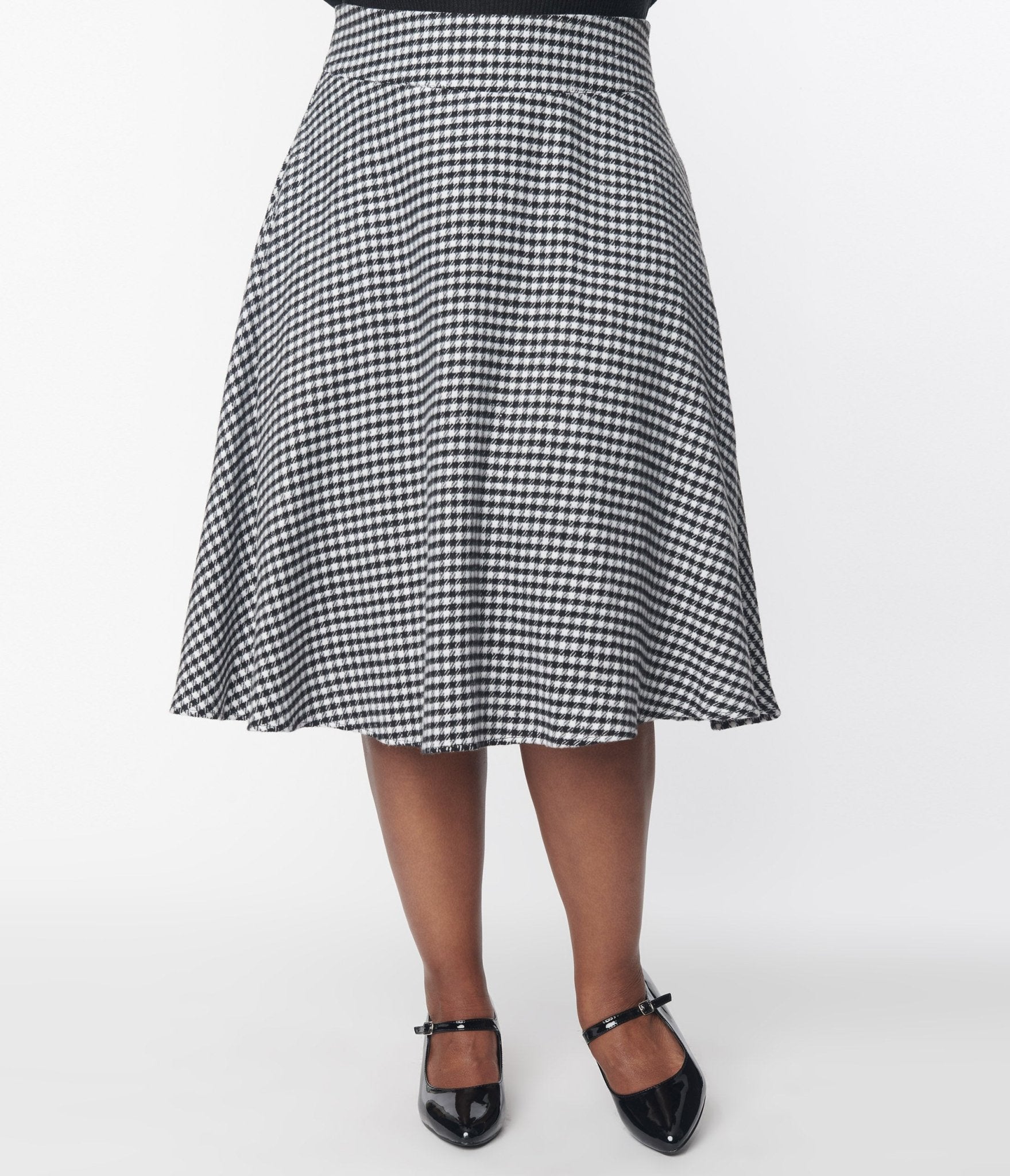 Very black and hot sale white skirt