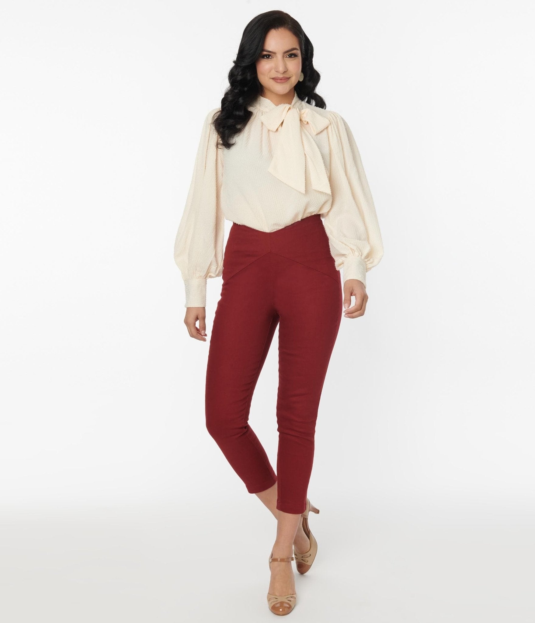 Burgundy pants hotsell womens outfit