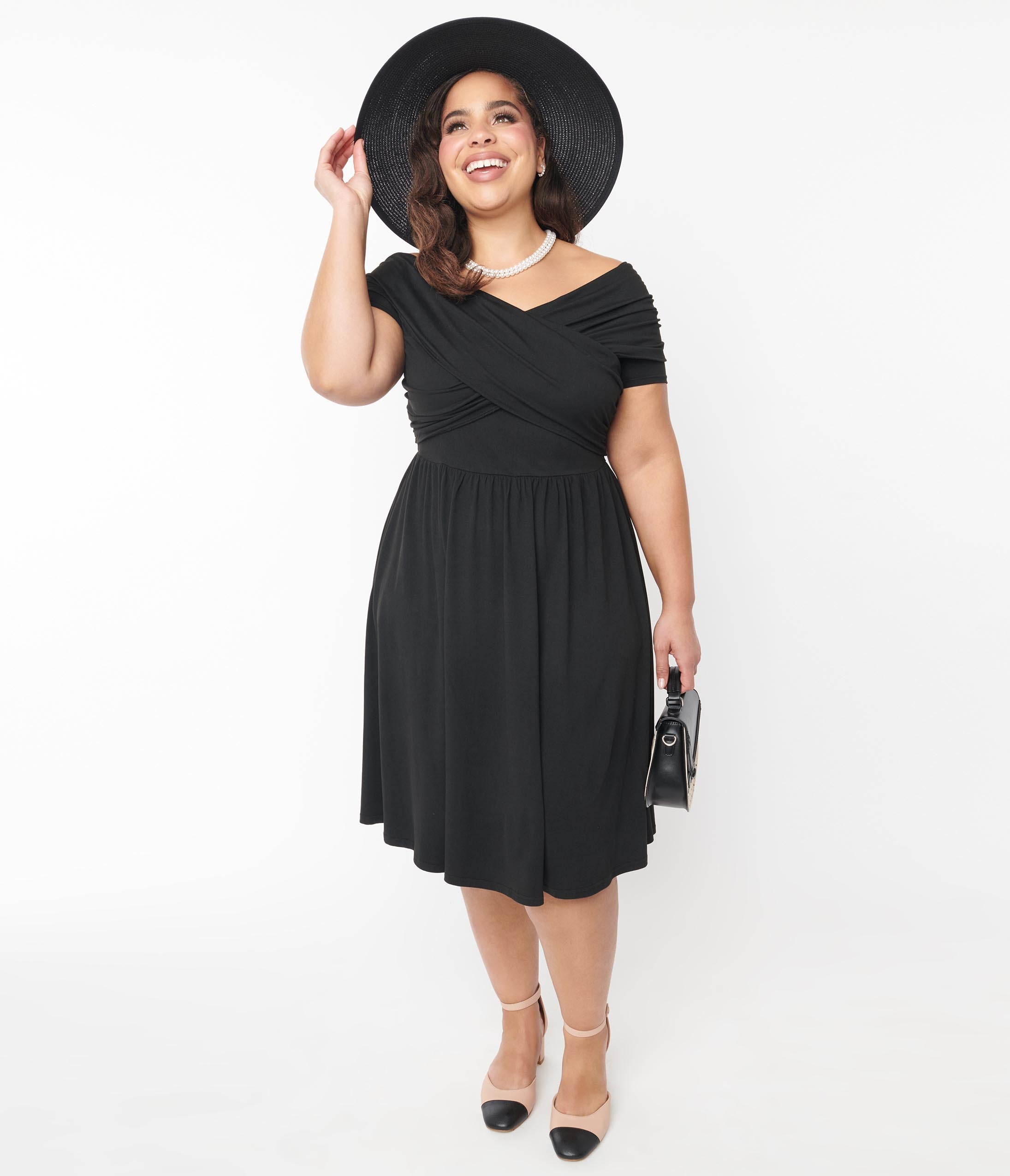curve black dress Yours Women's Curve Plus Size Black Flute Sleeve Swing Dress Size 10