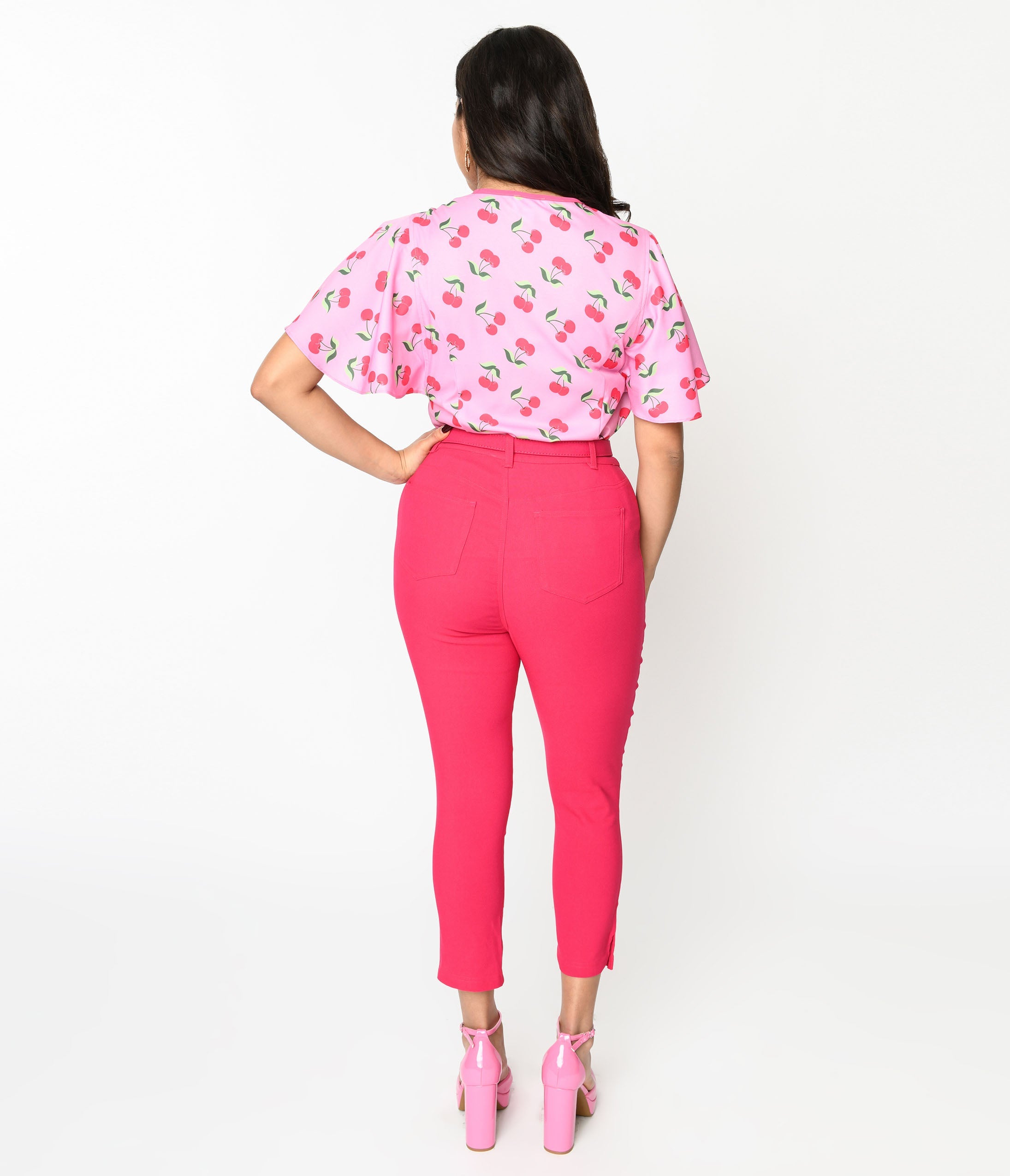 Pale pink outlet capri trousers