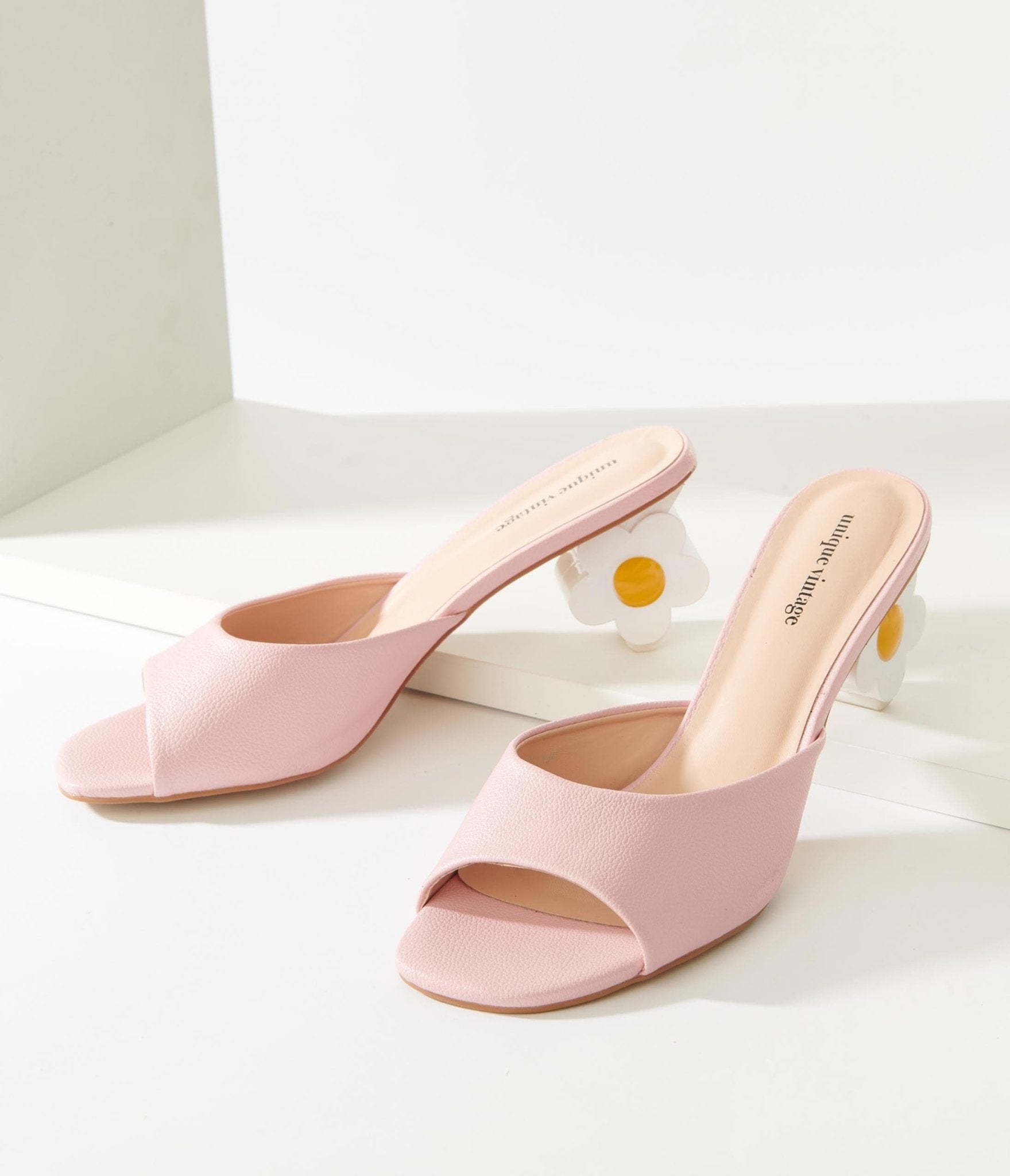 Heels with deals daisies
