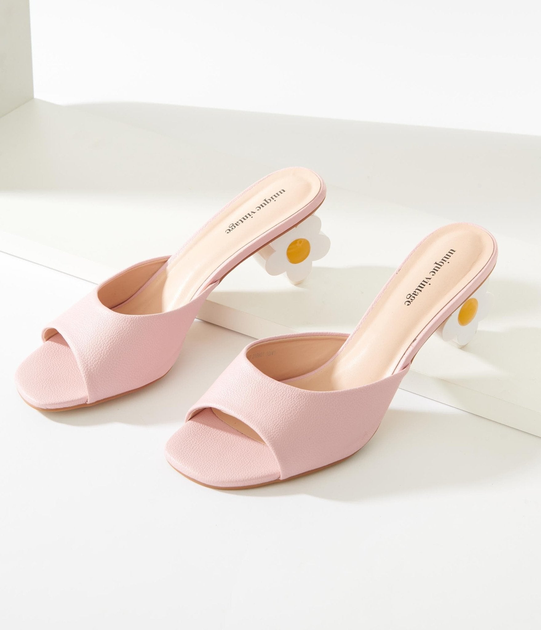 Baby pink discount small heels