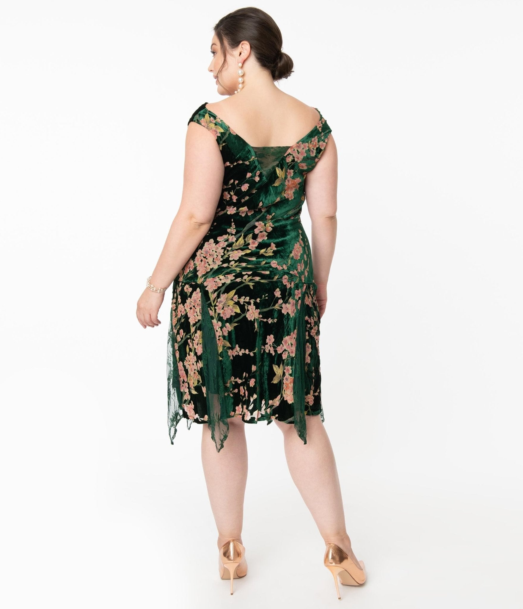 Unique Vintage Plus Size 1920s Emerald Velvet Floral Burnout Hemingway Flapper Dress - Unique Vintage - Womens, FLAPPER, SLEEVELESS NON BEADED