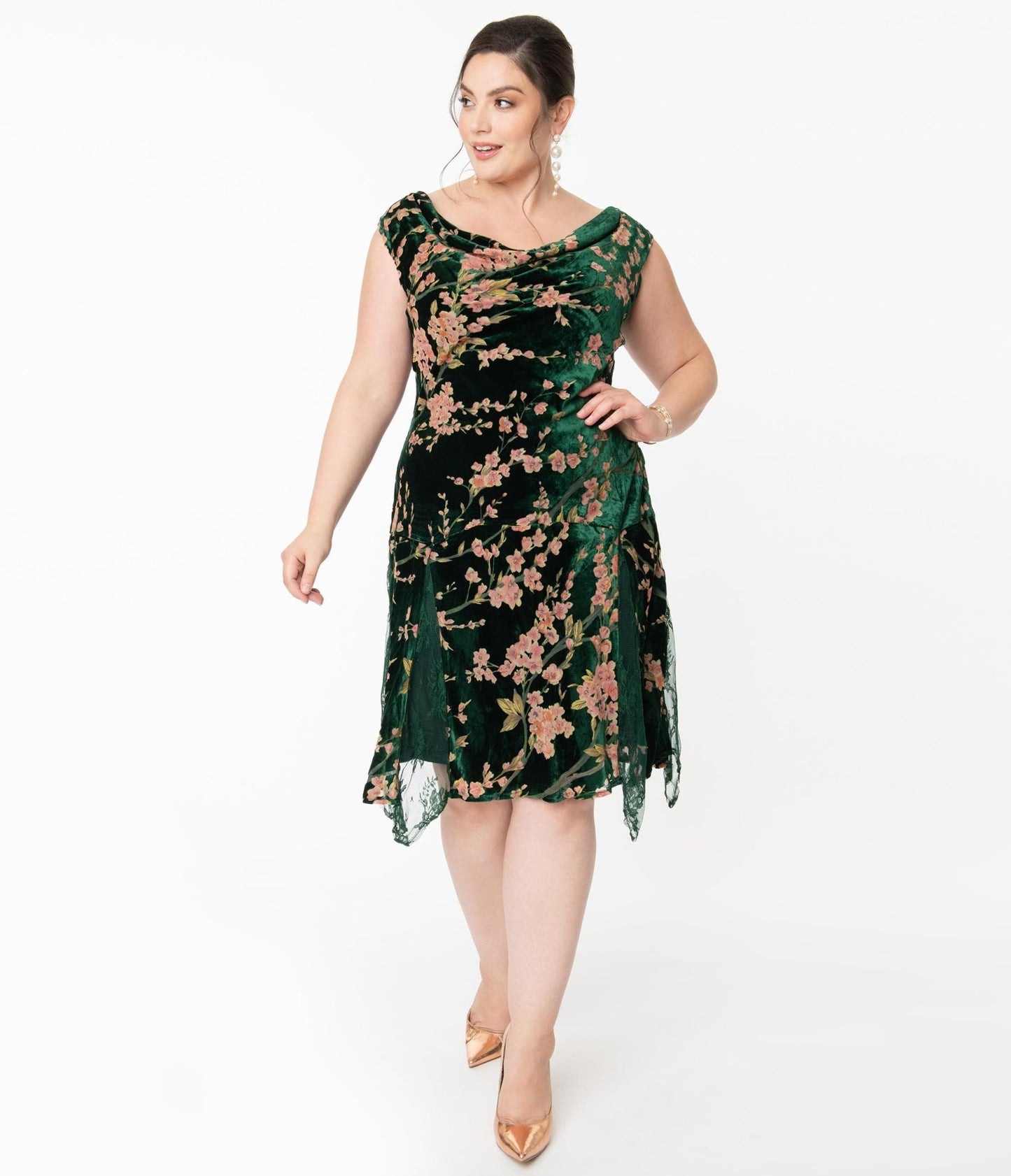 Unique Vintage Plus Size 1920s Emerald Velvet Floral Burnout Hemingway Flapper Dress - Unique Vintage - Womens, FLAPPER, SLEEVELESS NON BEADED