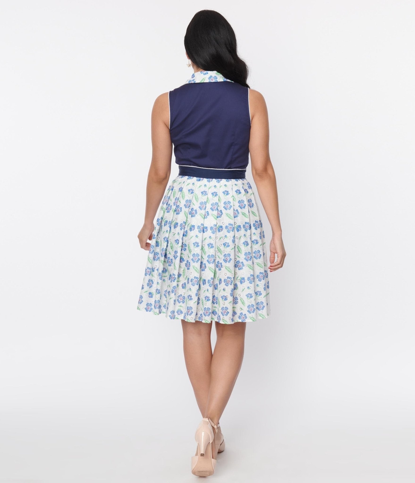 White and blue floral skater skirt sales