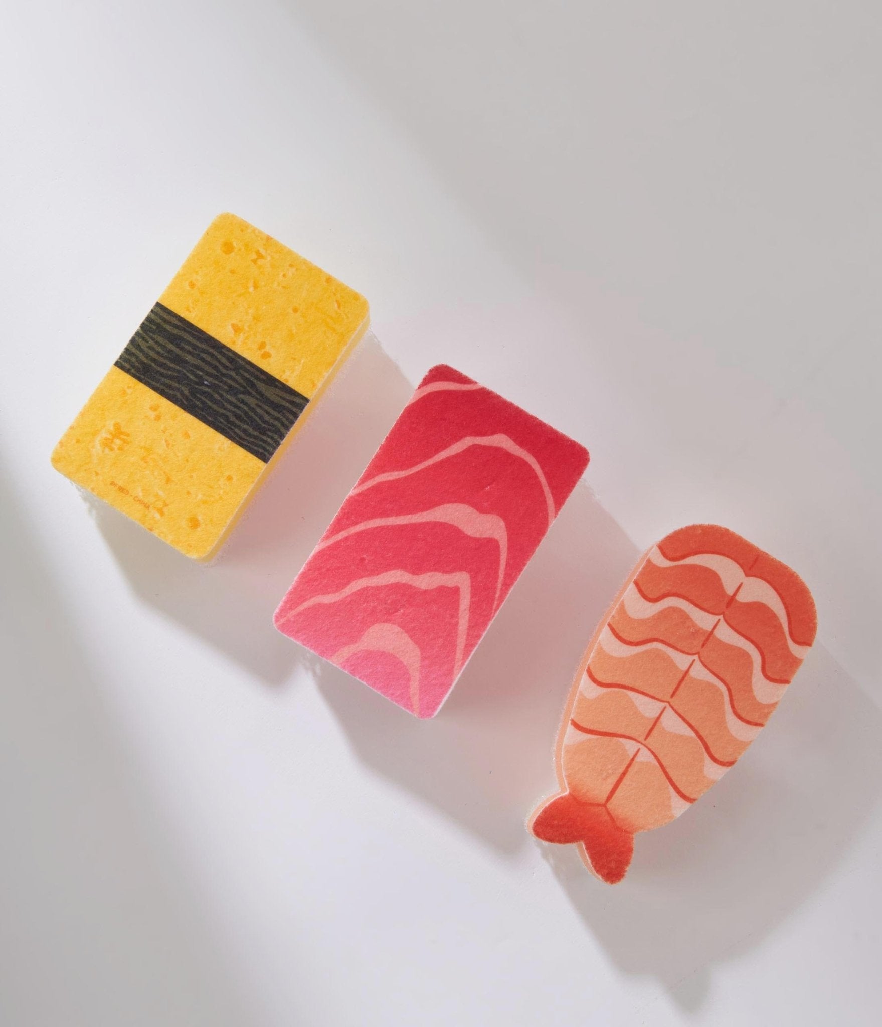 https://www.unique-vintage.com/cdn/shop/products/washabi-sushi-sponges-247878.jpg?v=1703100973&width=1946