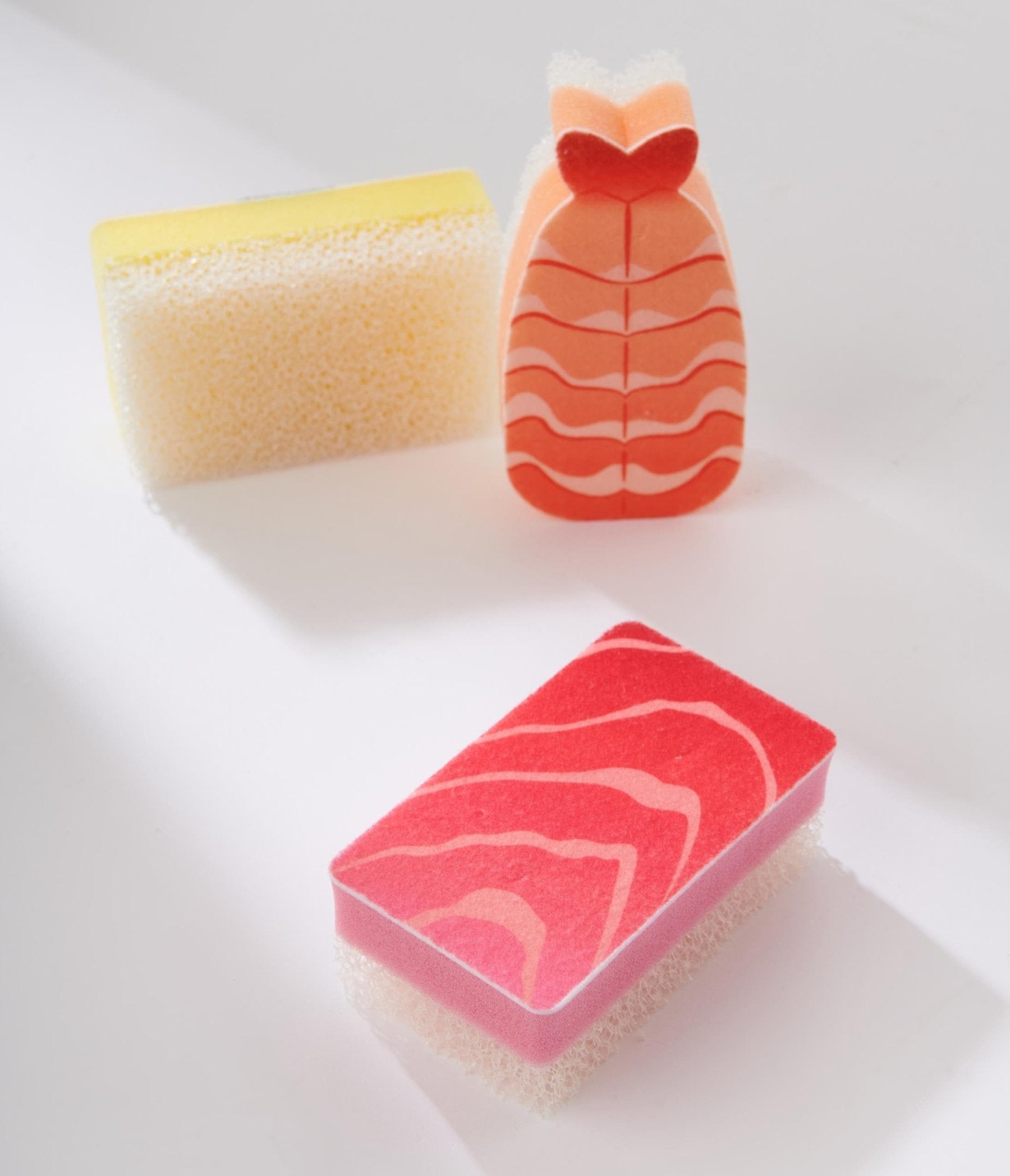 https://www.unique-vintage.com/cdn/shop/products/washabi-sushi-sponges-841296.jpg?v=1703100973&width=1946